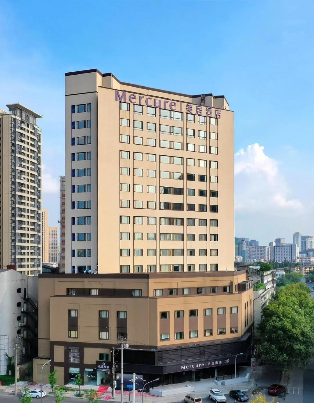 Property building in Mercure Chengdu Jinniu Wanda Plaza