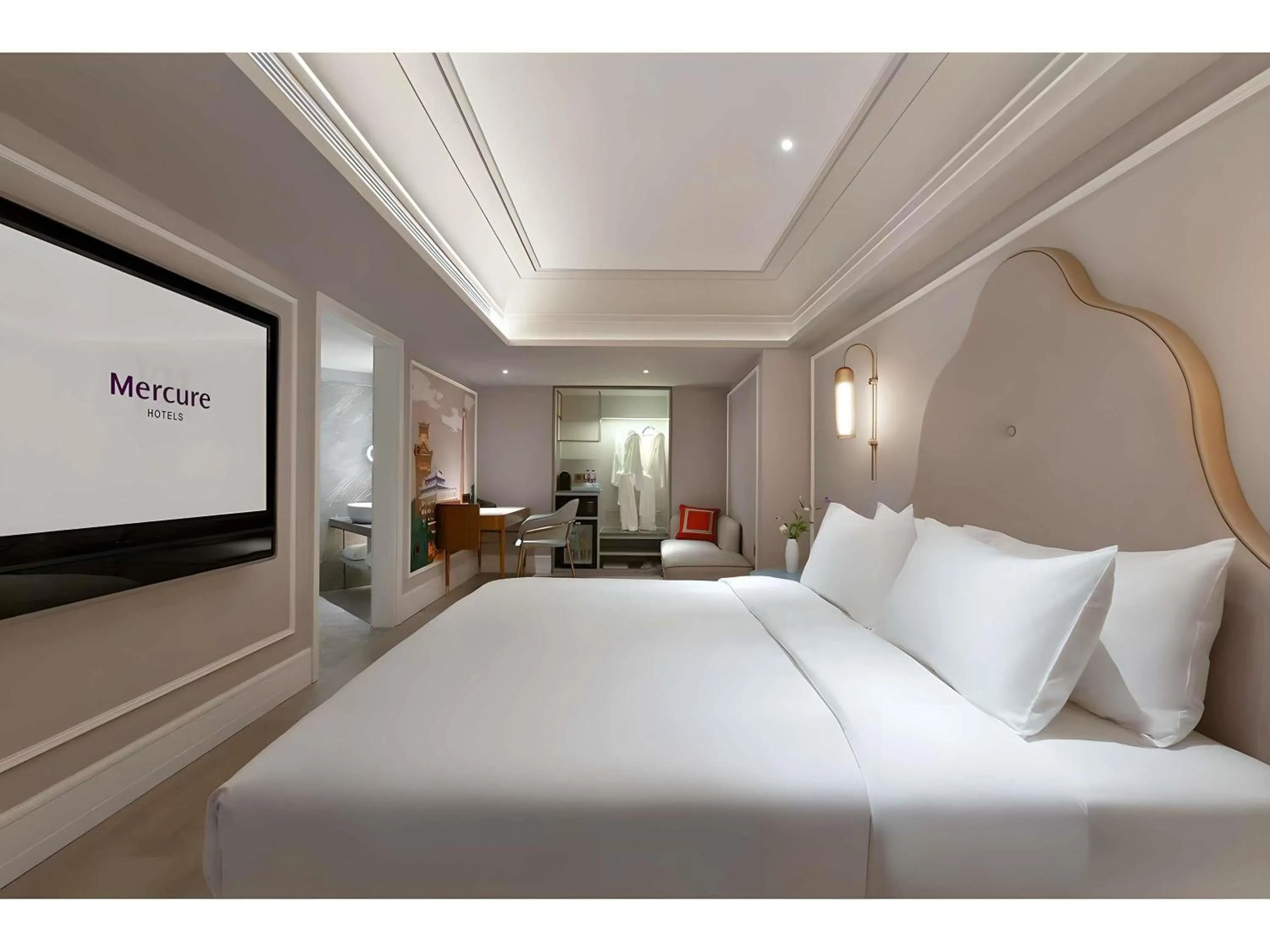 Bedroom, Bed in Mercure Chengdu Jinniu Wanda Plaza