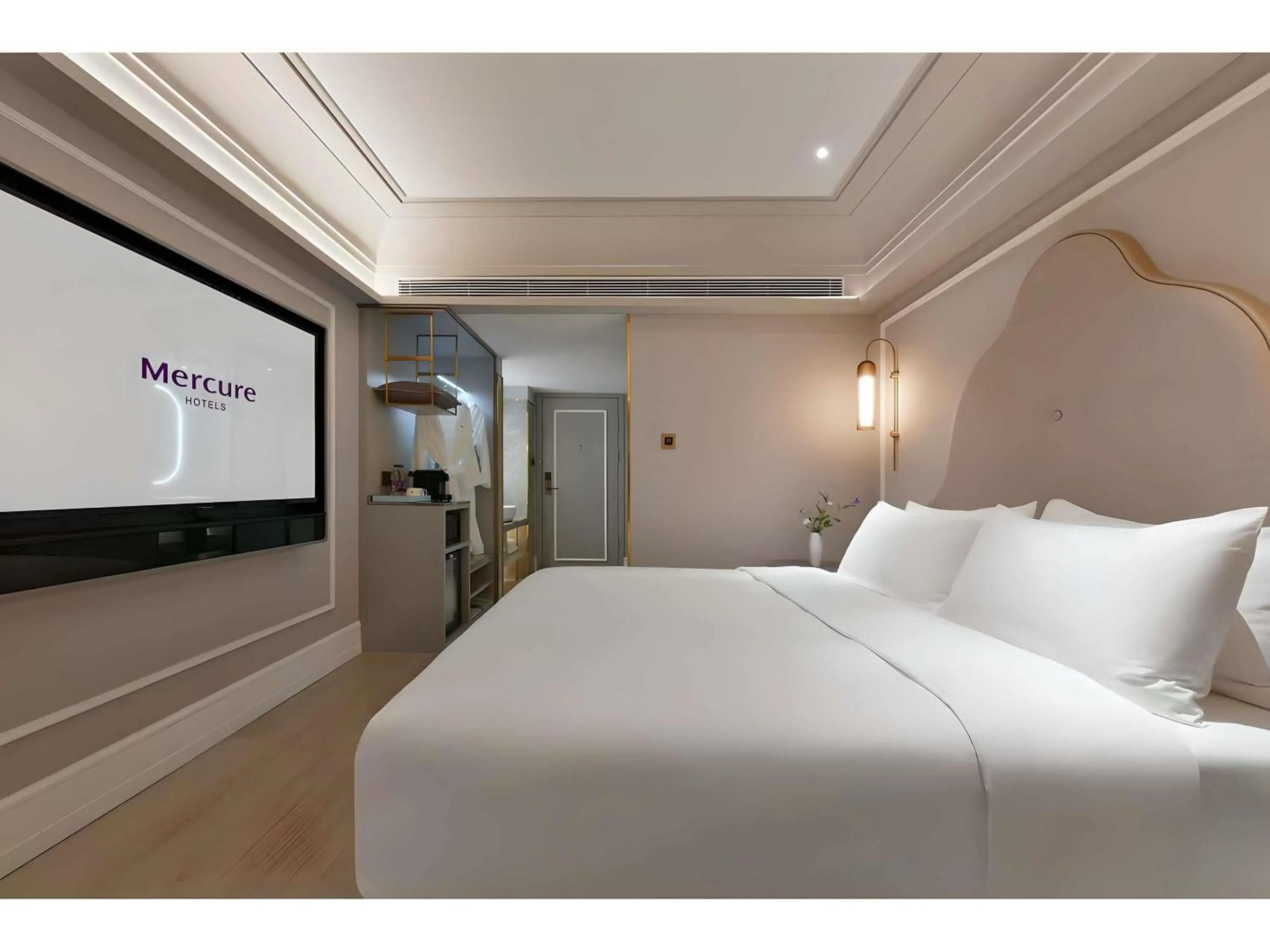 Bedroom, Bed in Mercure Chengdu Jinniu Wanda Plaza