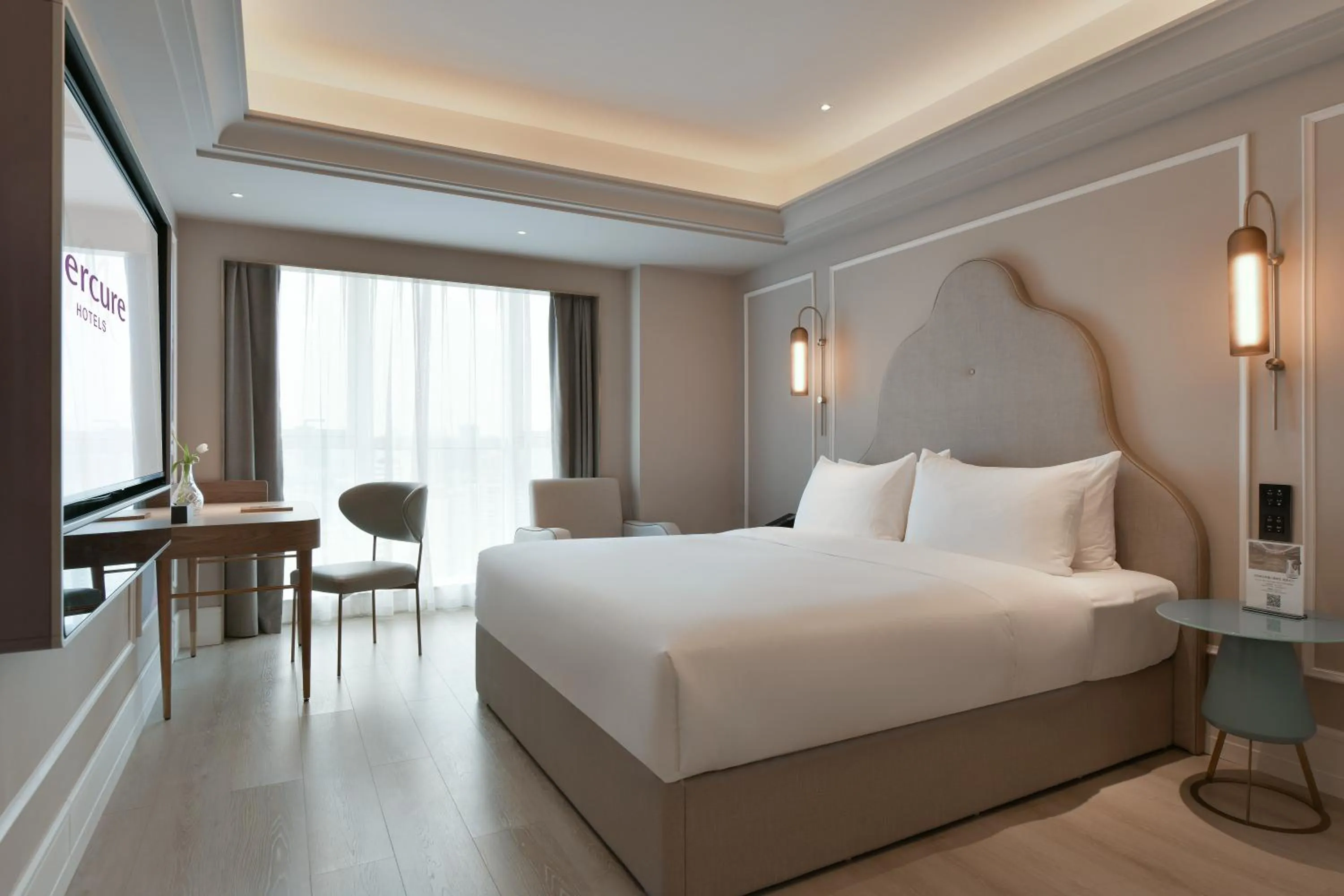 Seating area, Bed in Mercure Chengdu Jiuyanqiao