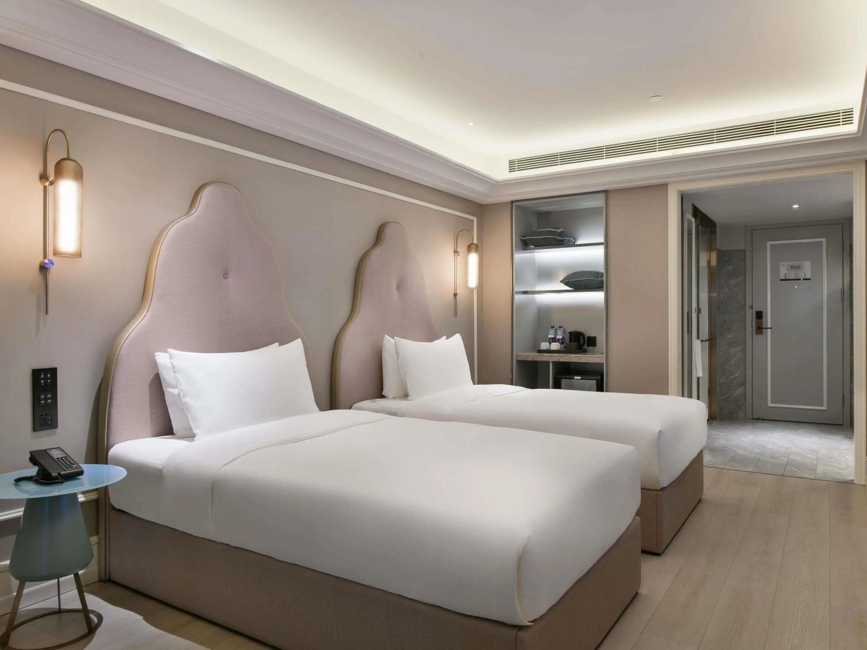 Bedroom, Bed in Mercure Chengdu Jiuyanqiao