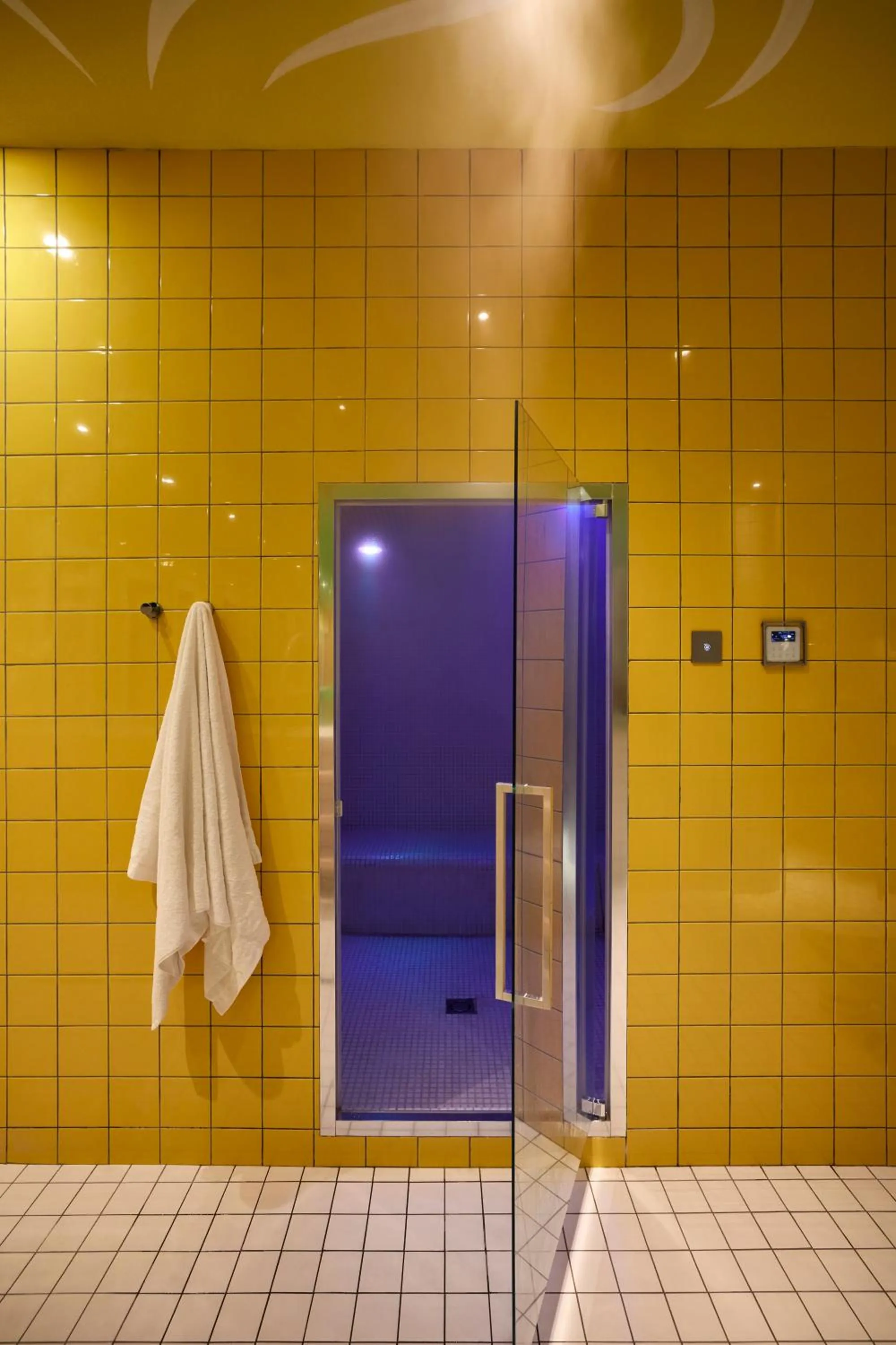 Sauna in Mama Shelter Roma