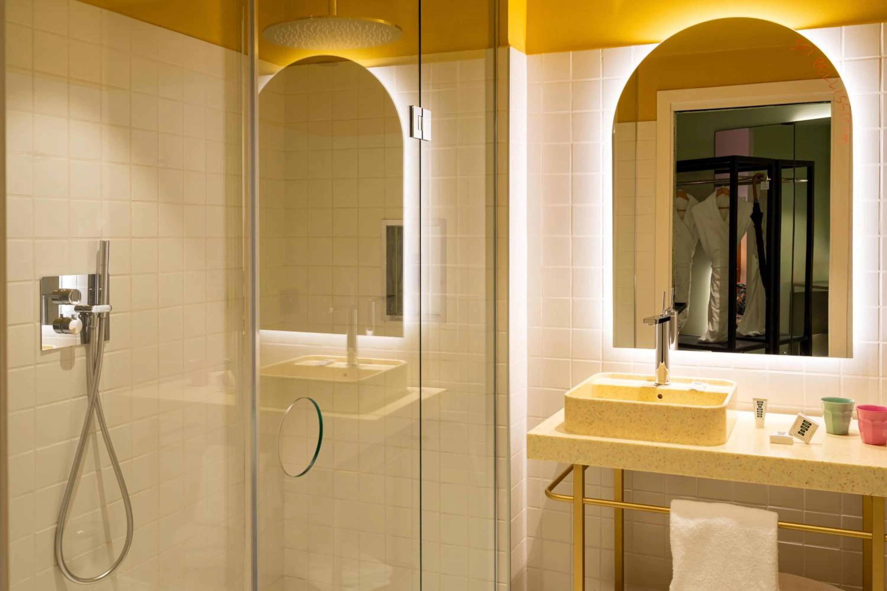 Bathroom in Mama Shelter Roma