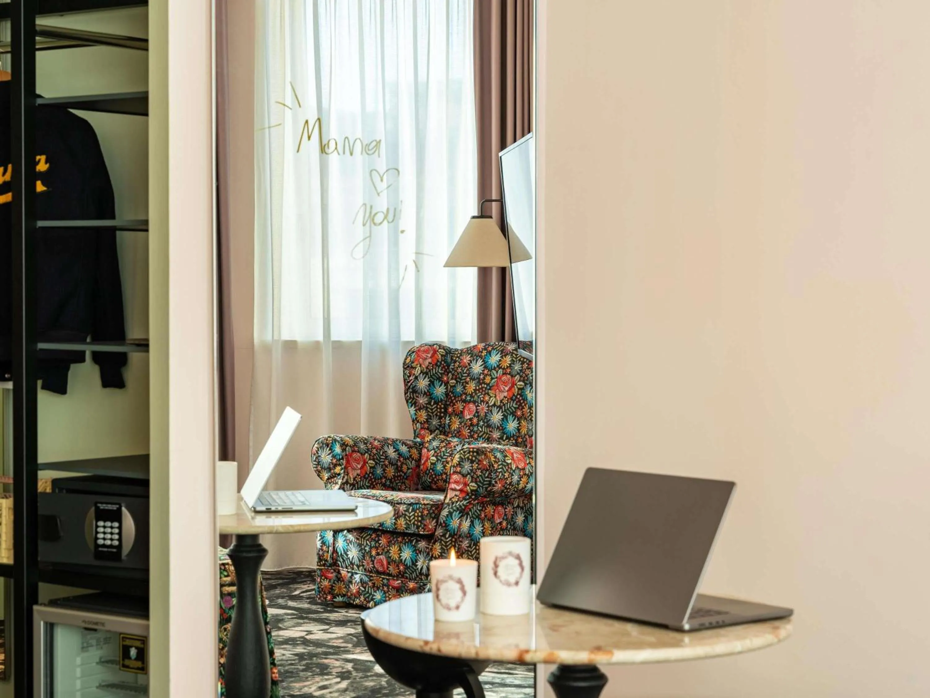 Bedroom in Mama Shelter Roma