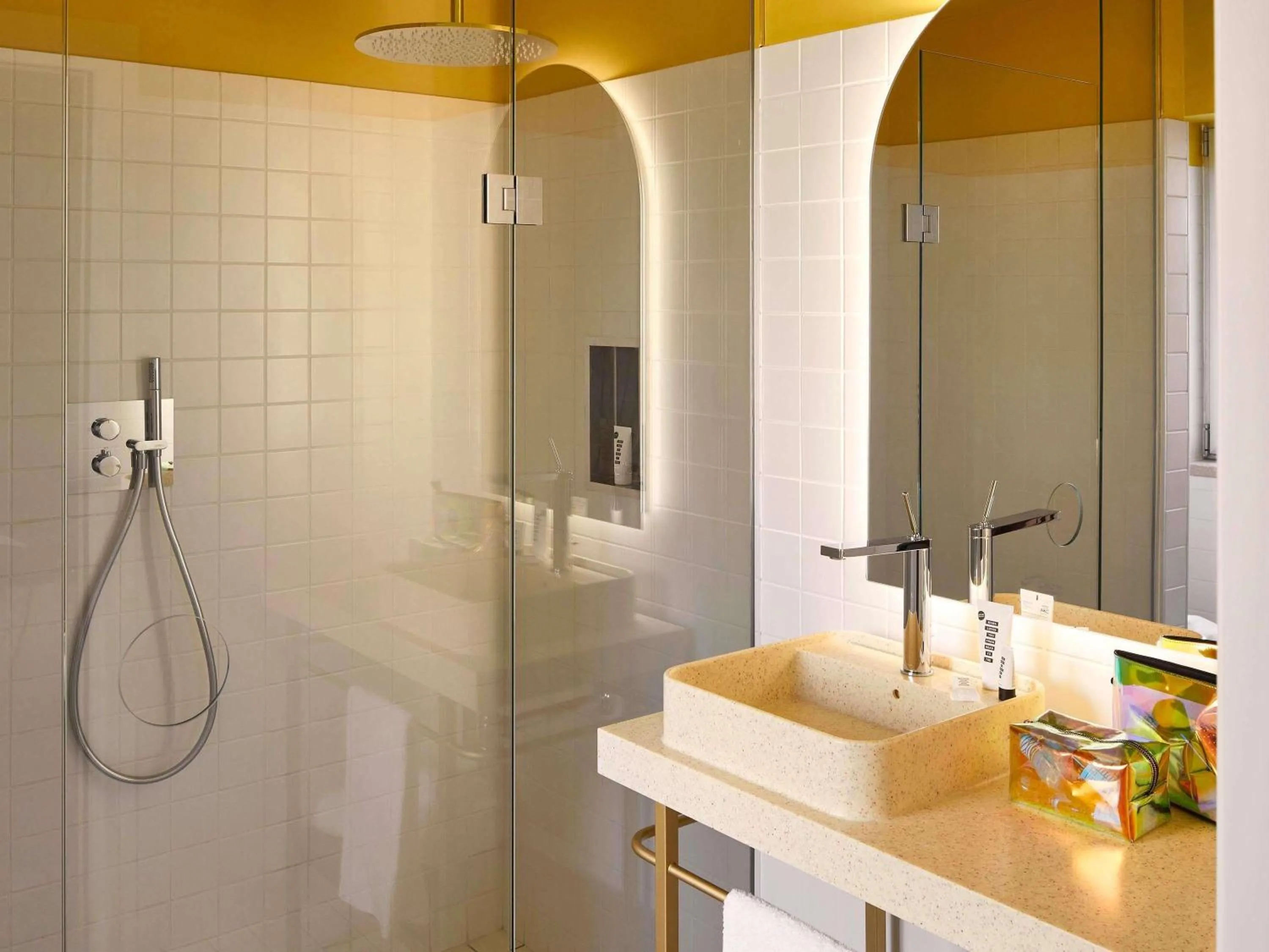 Bedroom in Mama Shelter Roma