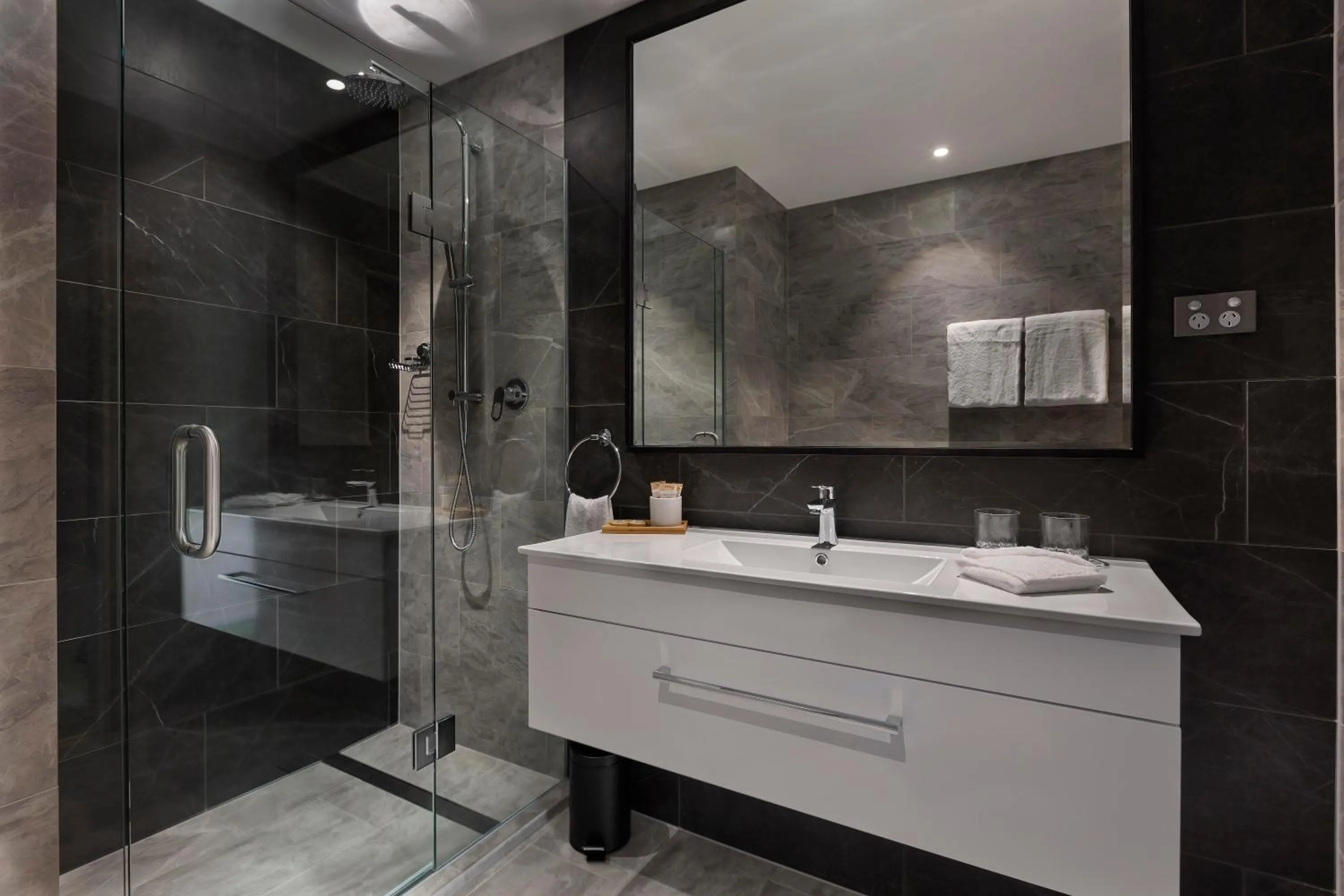 Bathroom in Mercure Auckland Queen Street