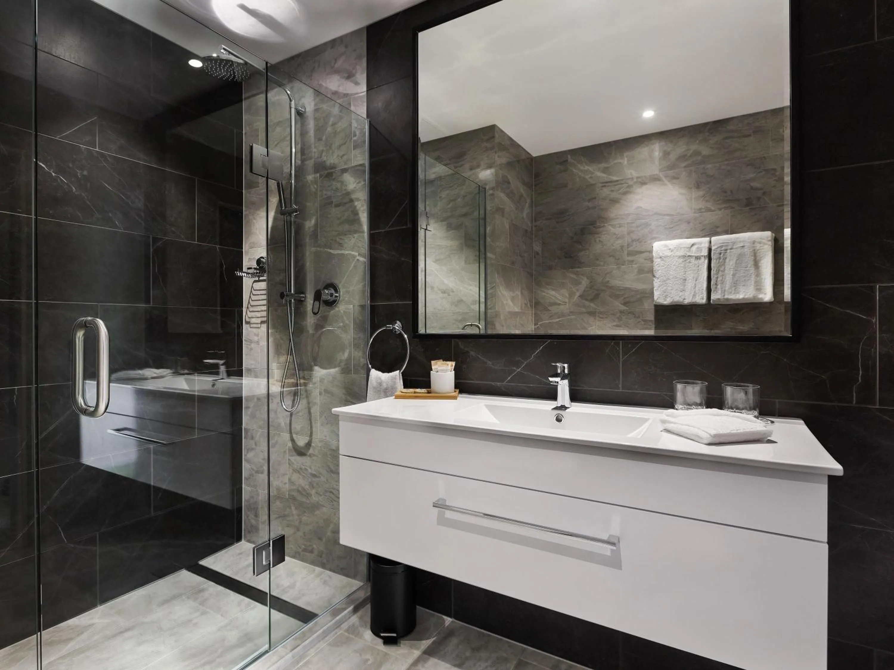 Bedroom in Mercure Auckland Queen Street