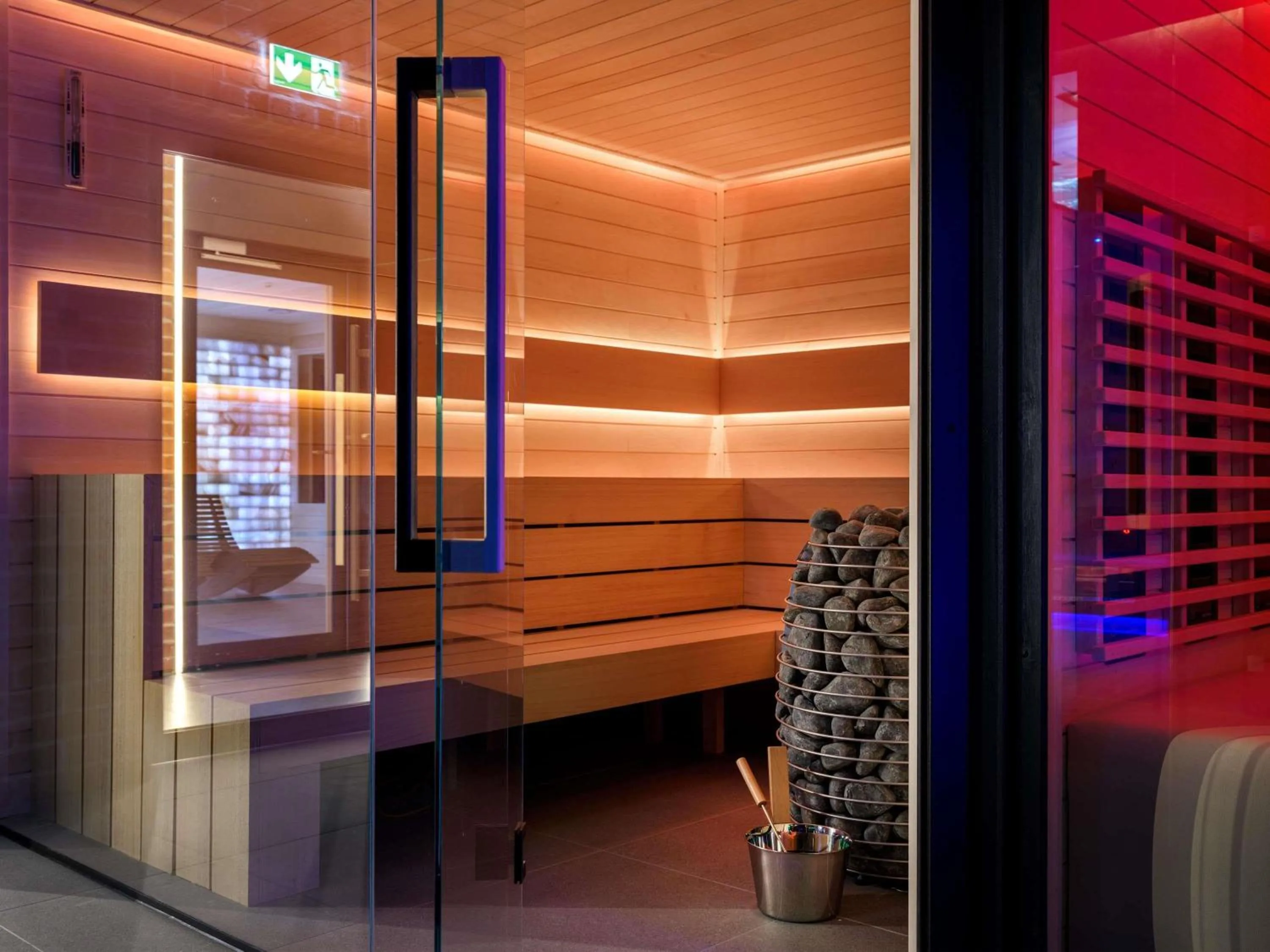 Property building, Bed in Mercure Krakow Fabryczna City