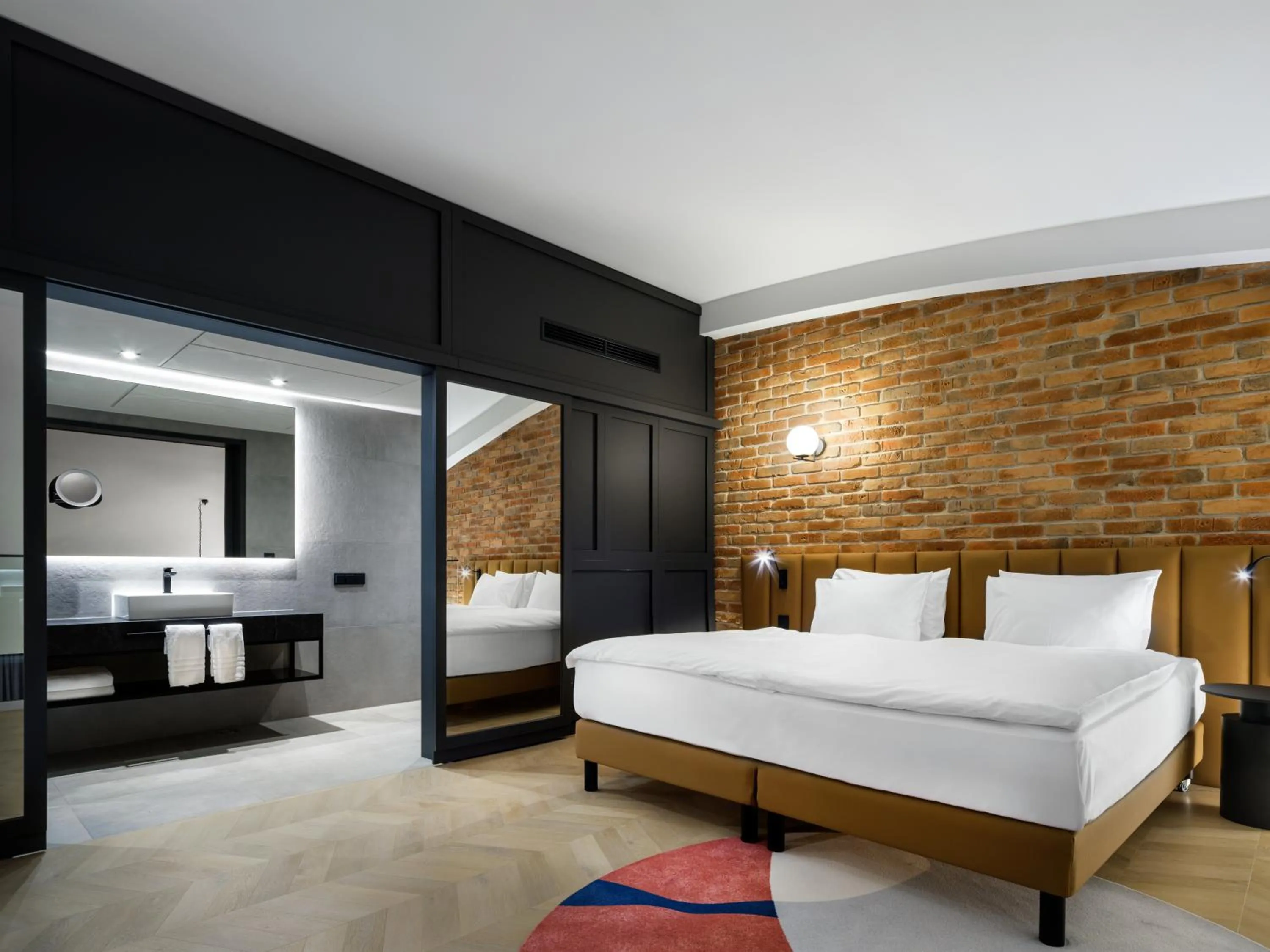 Property building, Bed in Mercure Krakow Fabryczna City
