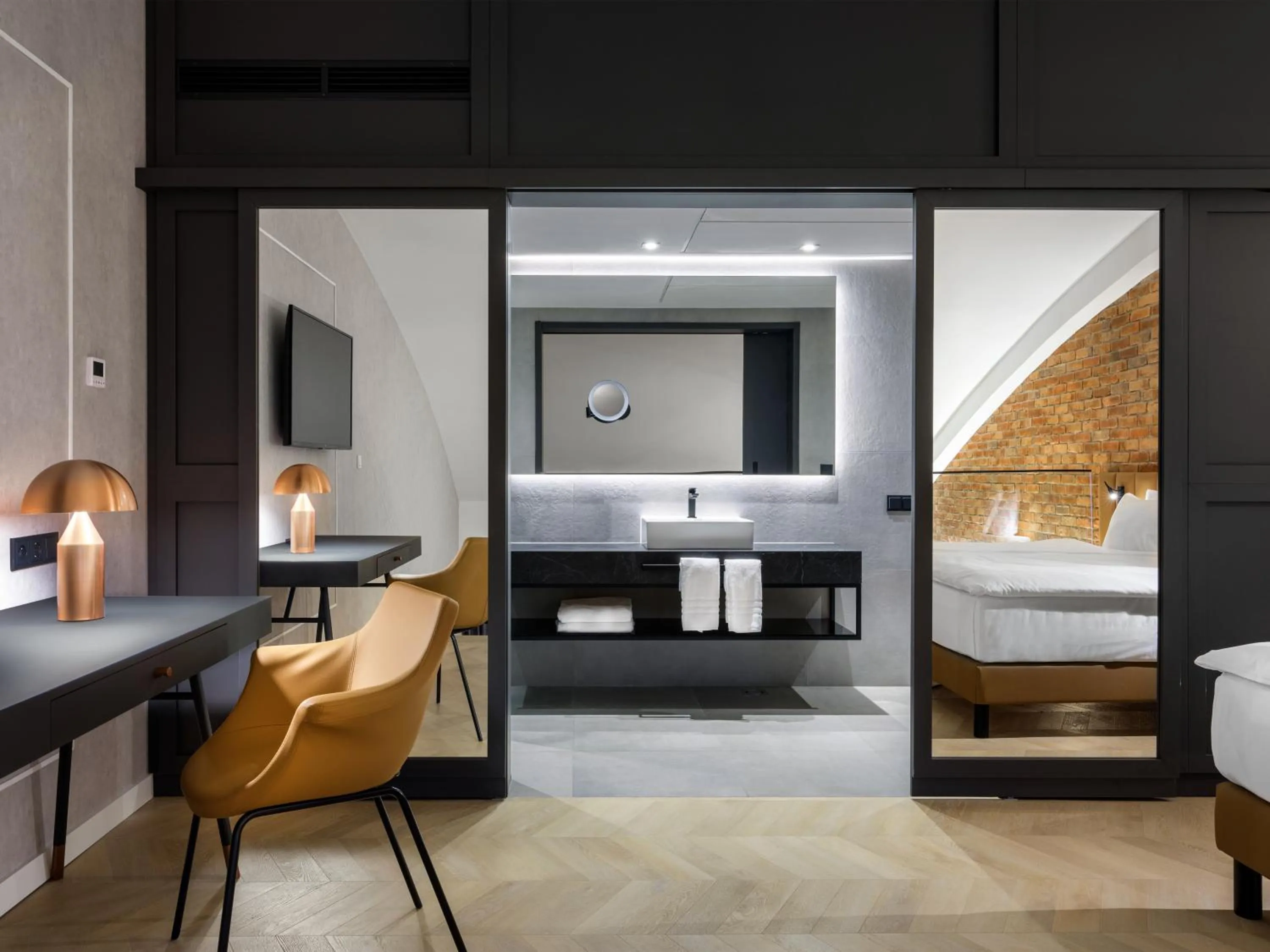 Bathroom, Bed in Mercure Krakow Fabryczna City