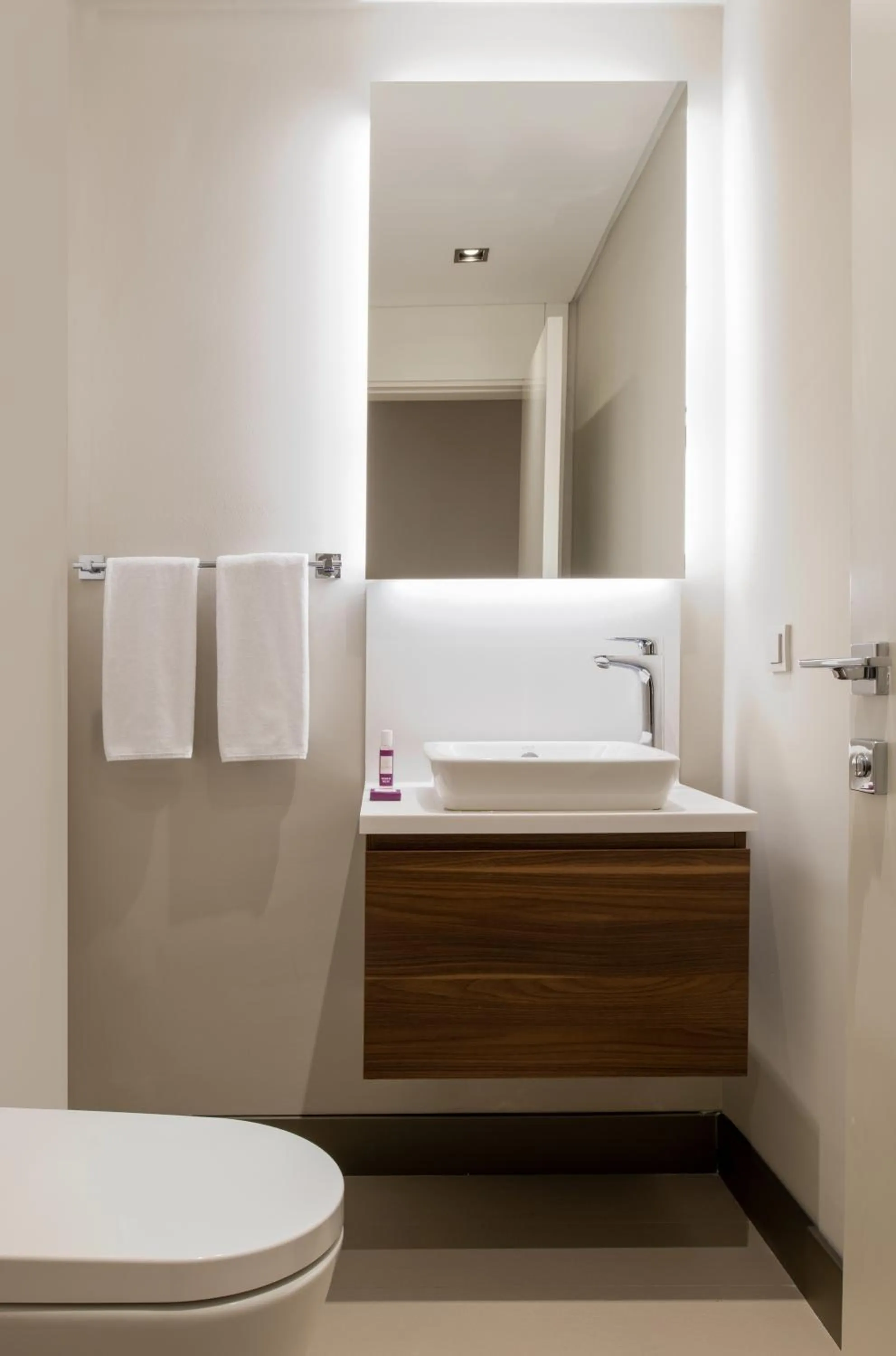 Toilet in Movenpick Living Istanbul West