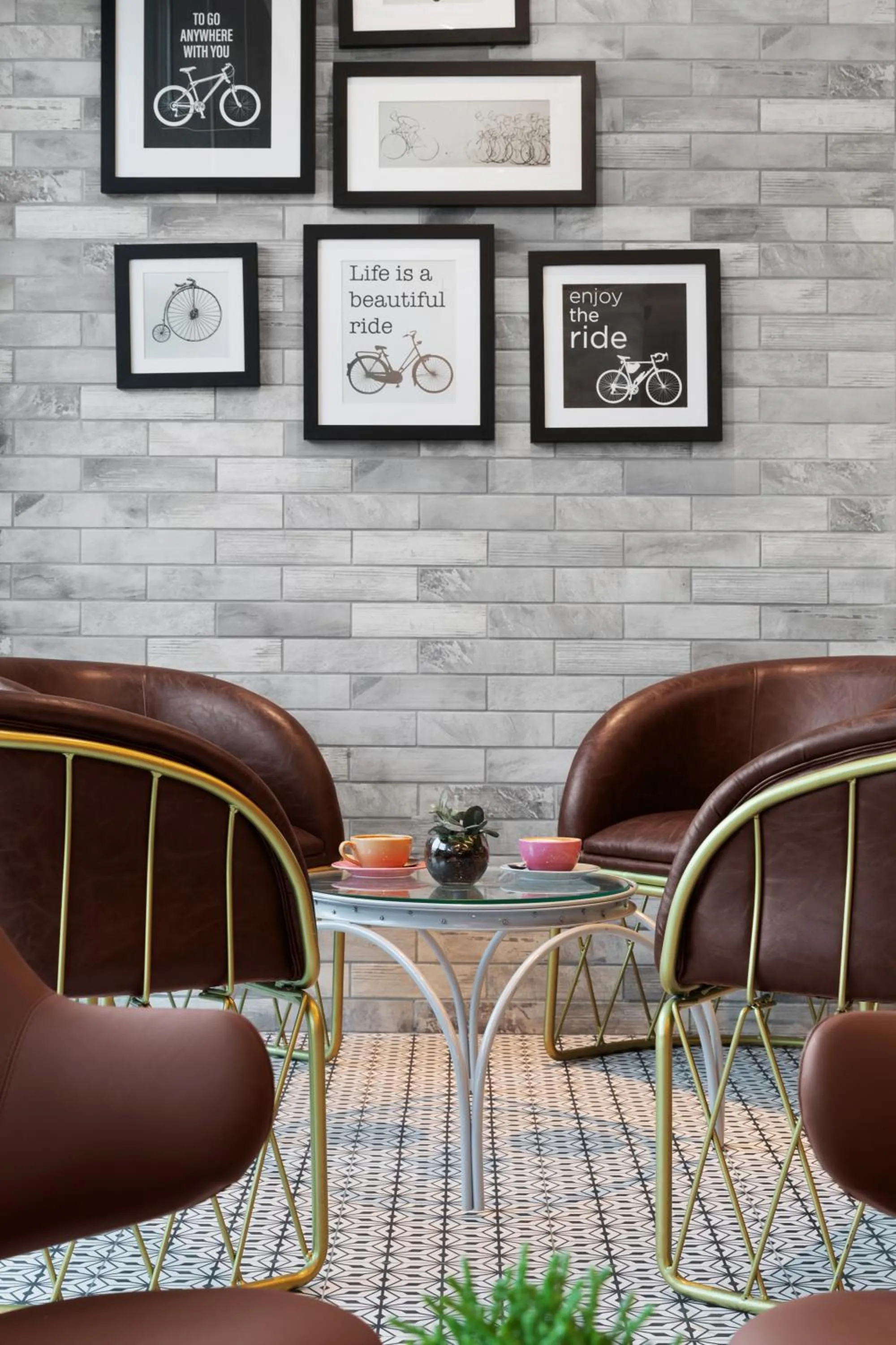 Restaurant/places to eat in Adagio Premium The Palm