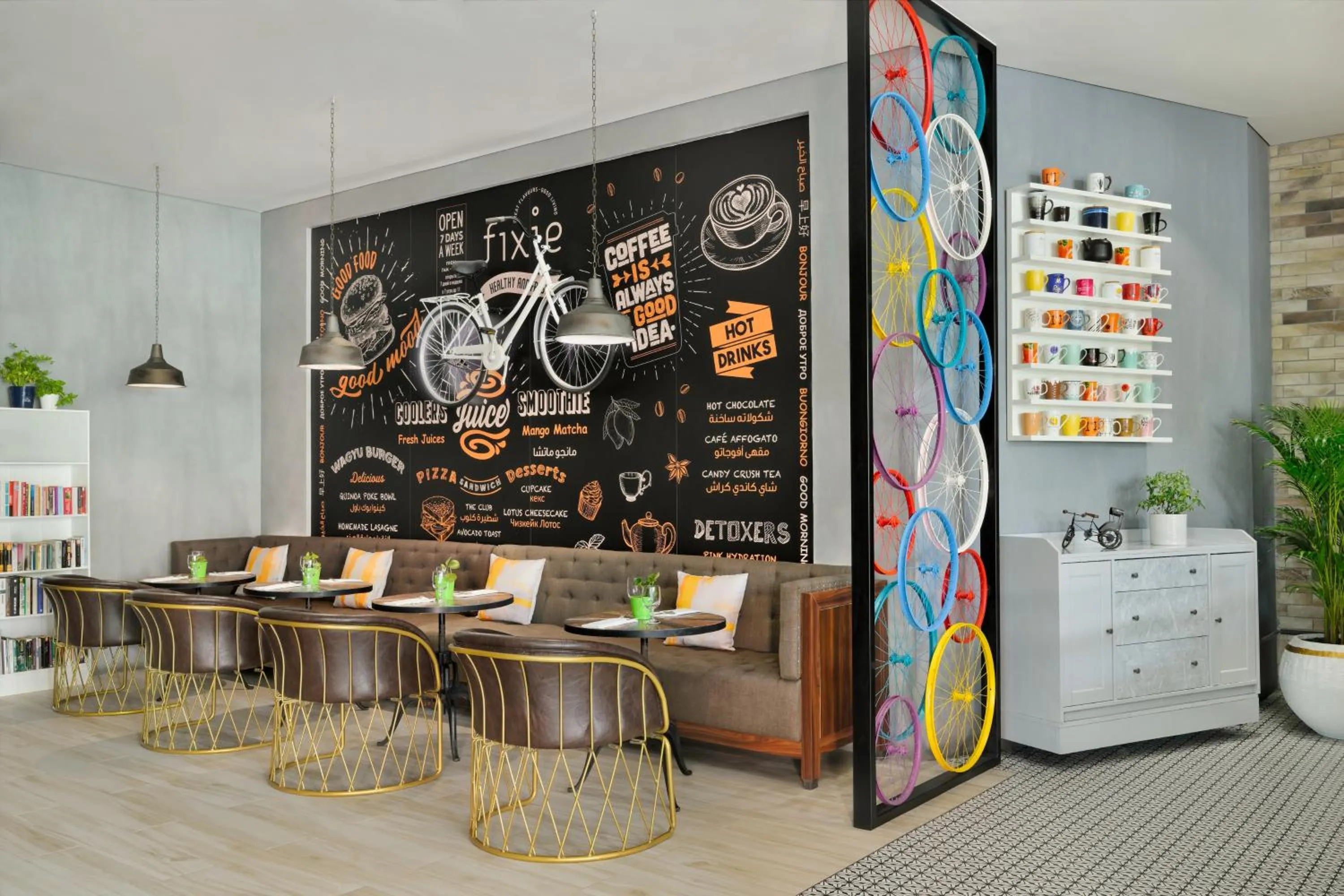 Restaurant/places to eat in Adagio Premium The Palm