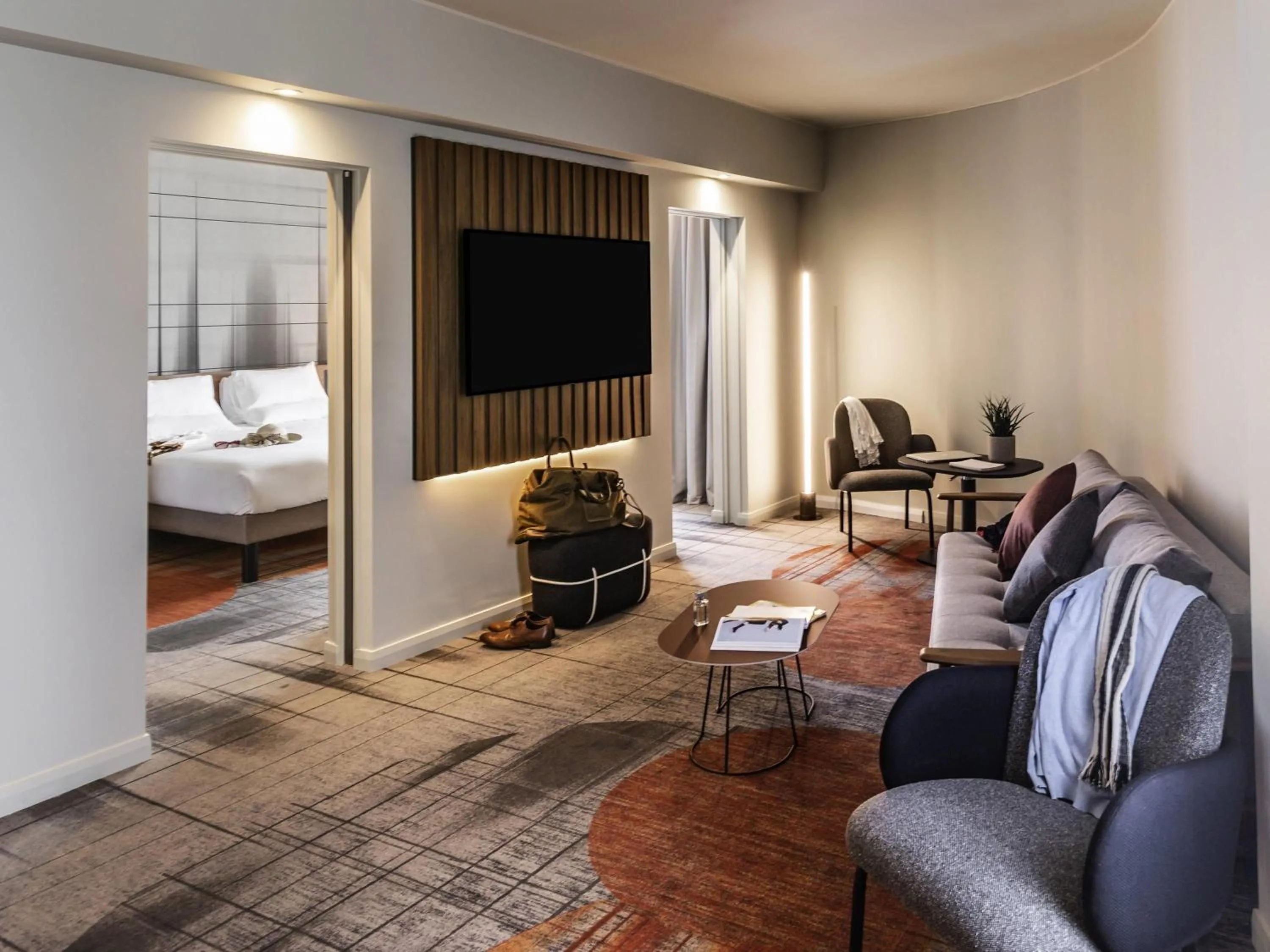 Bedroom, Bed in Novotel Cambridge North