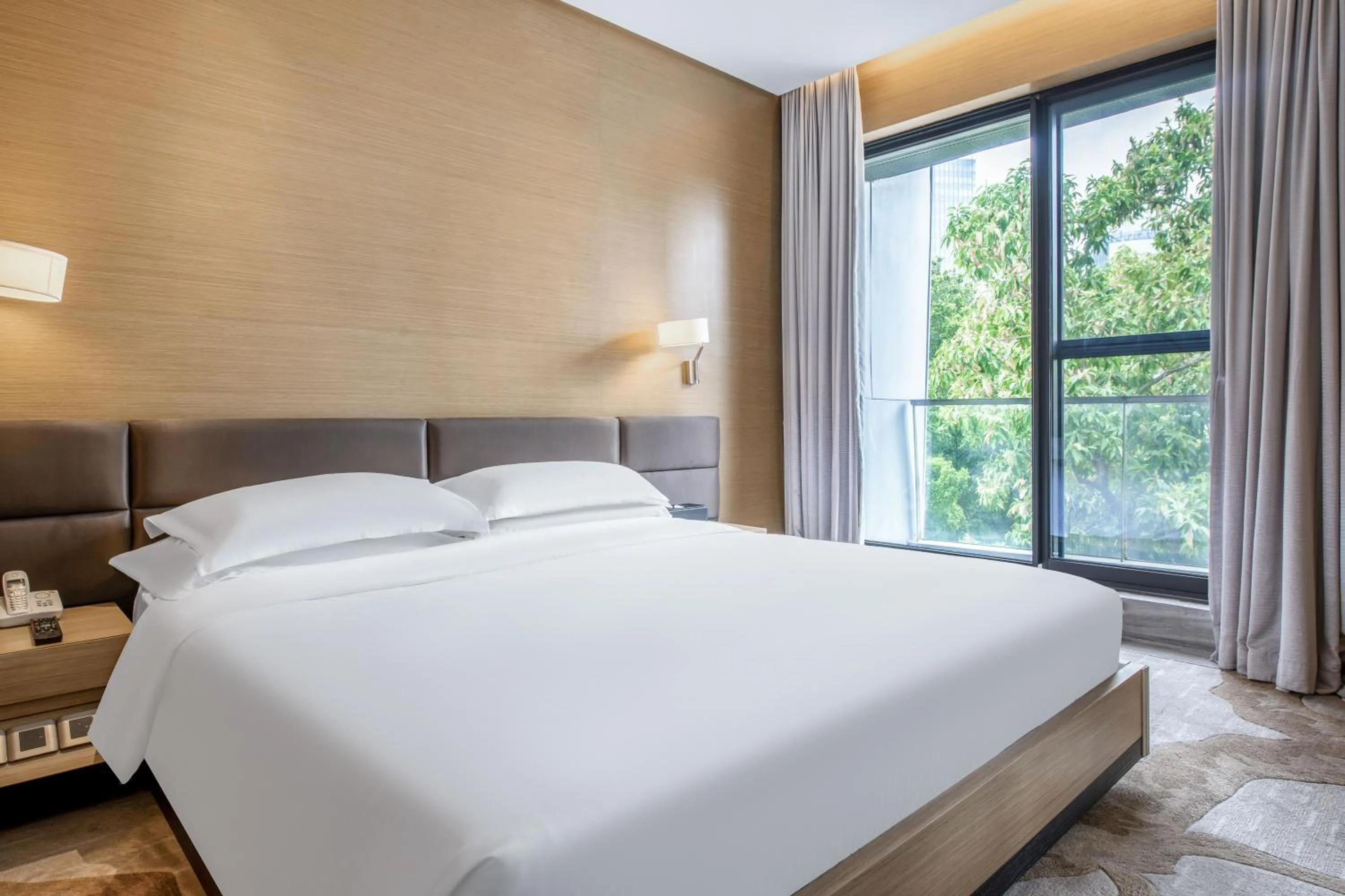 Bed in CM Serviced Apartment Shenzhen Hillside