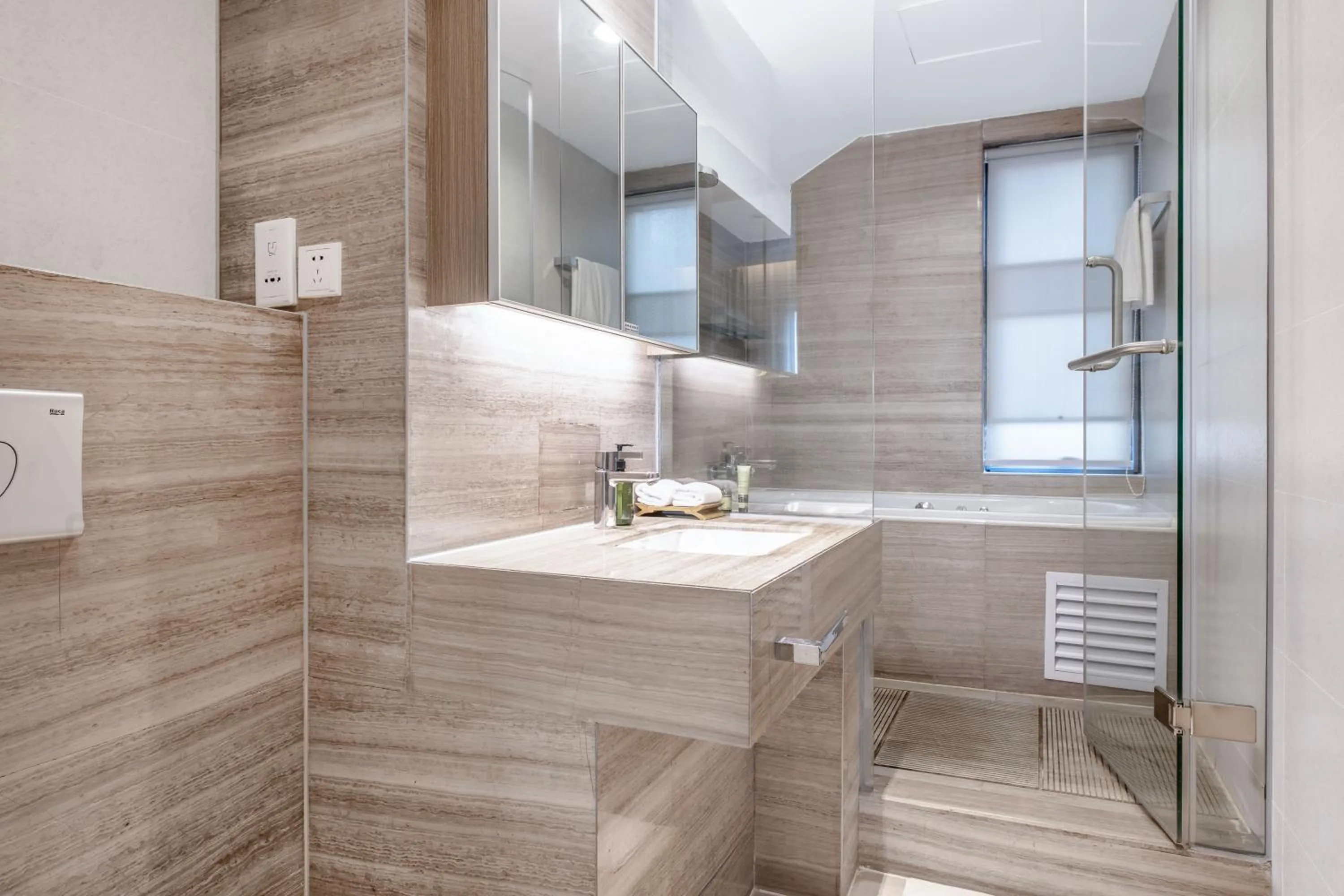 Bathroom in CM Serviced Apartment Shenzhen Hillside