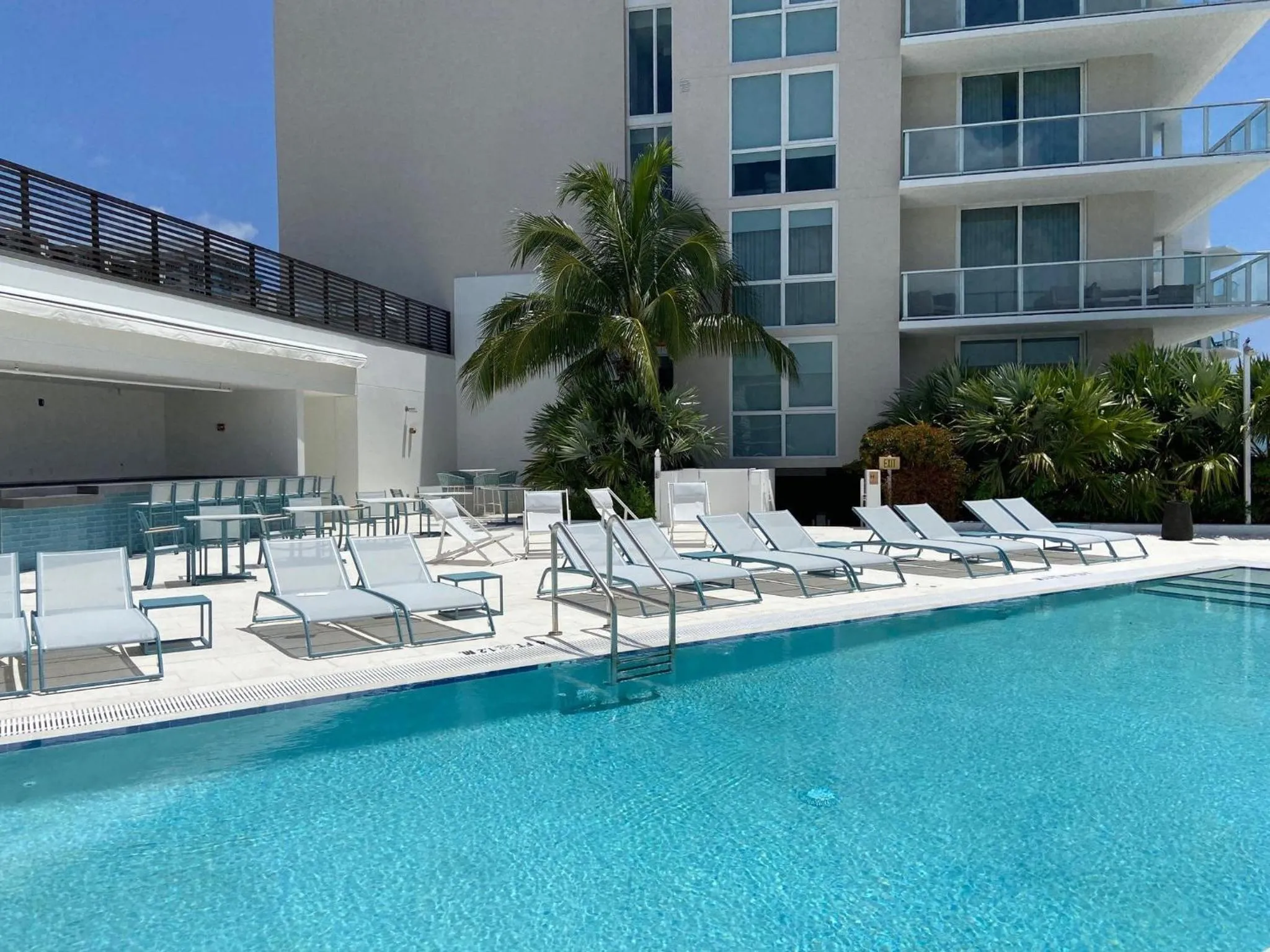 Swimming pool in The Kimpton Shorebreak Fort Lauderdale Beach Resort