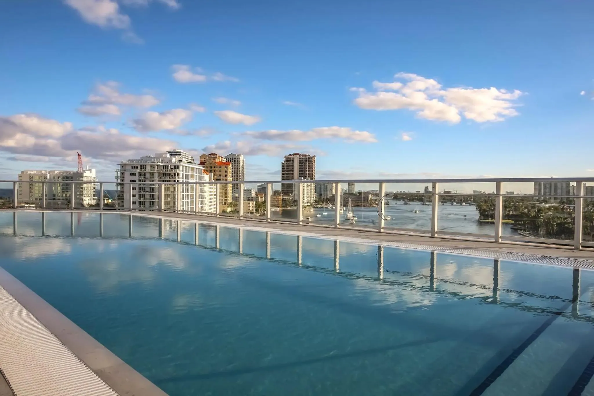 Swimming pool in The Kimpton Shorebreak Fort Lauderdale Beach Resort