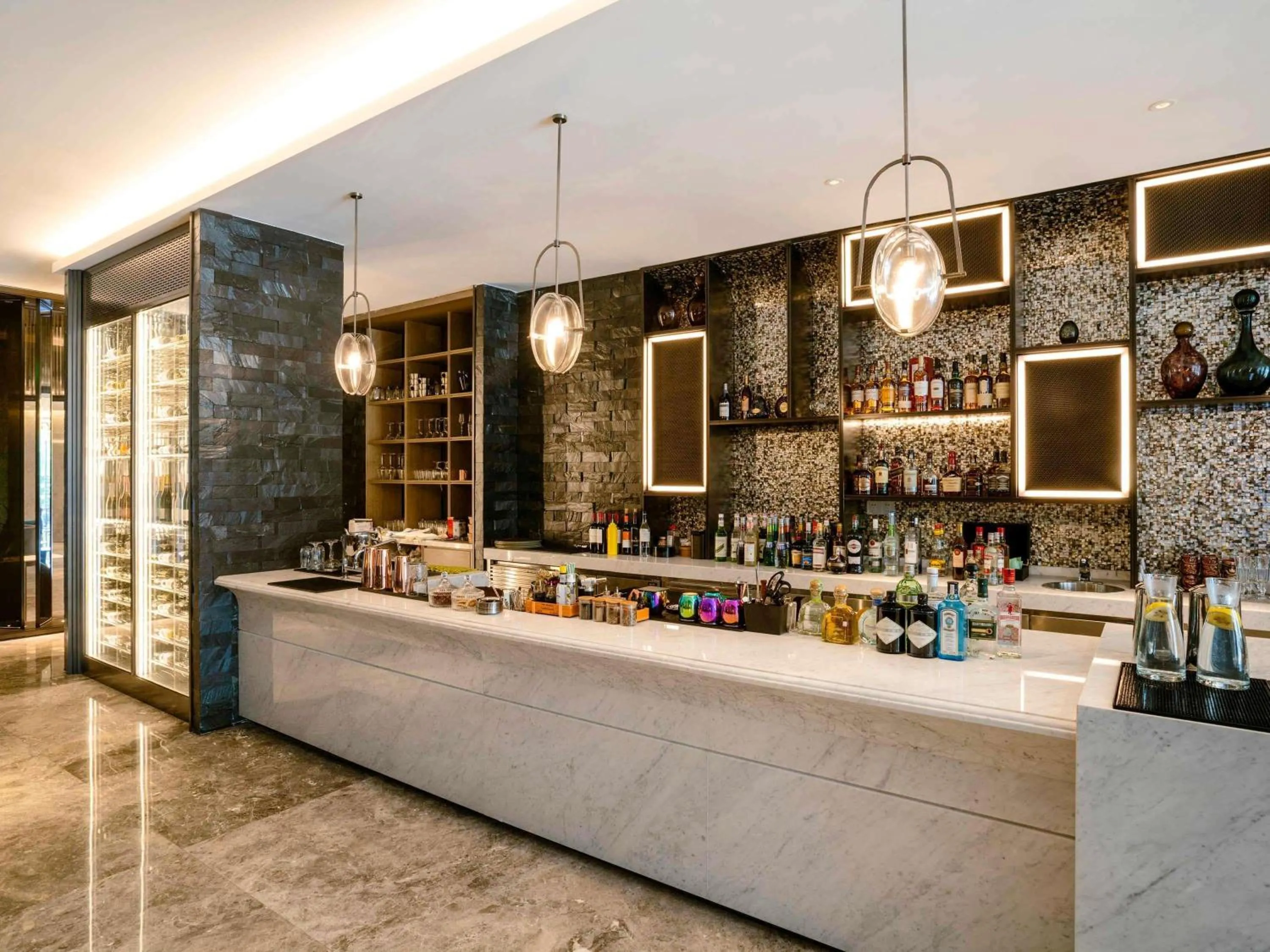 Lounge or bar in Sofitel Hangzhou Yingguan-Olympic Center Hotel