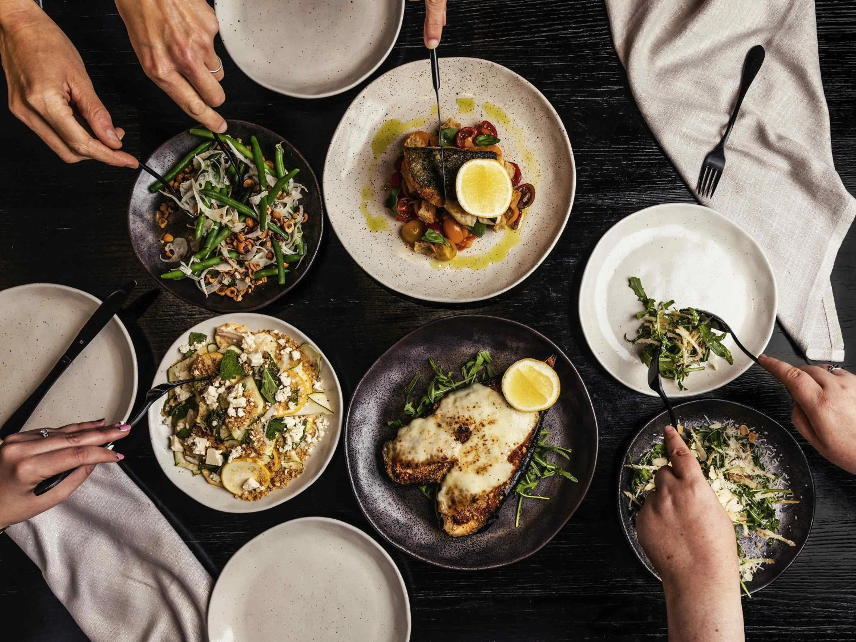 Restaurant/places to eat in Mövenpick Hotel Hobart