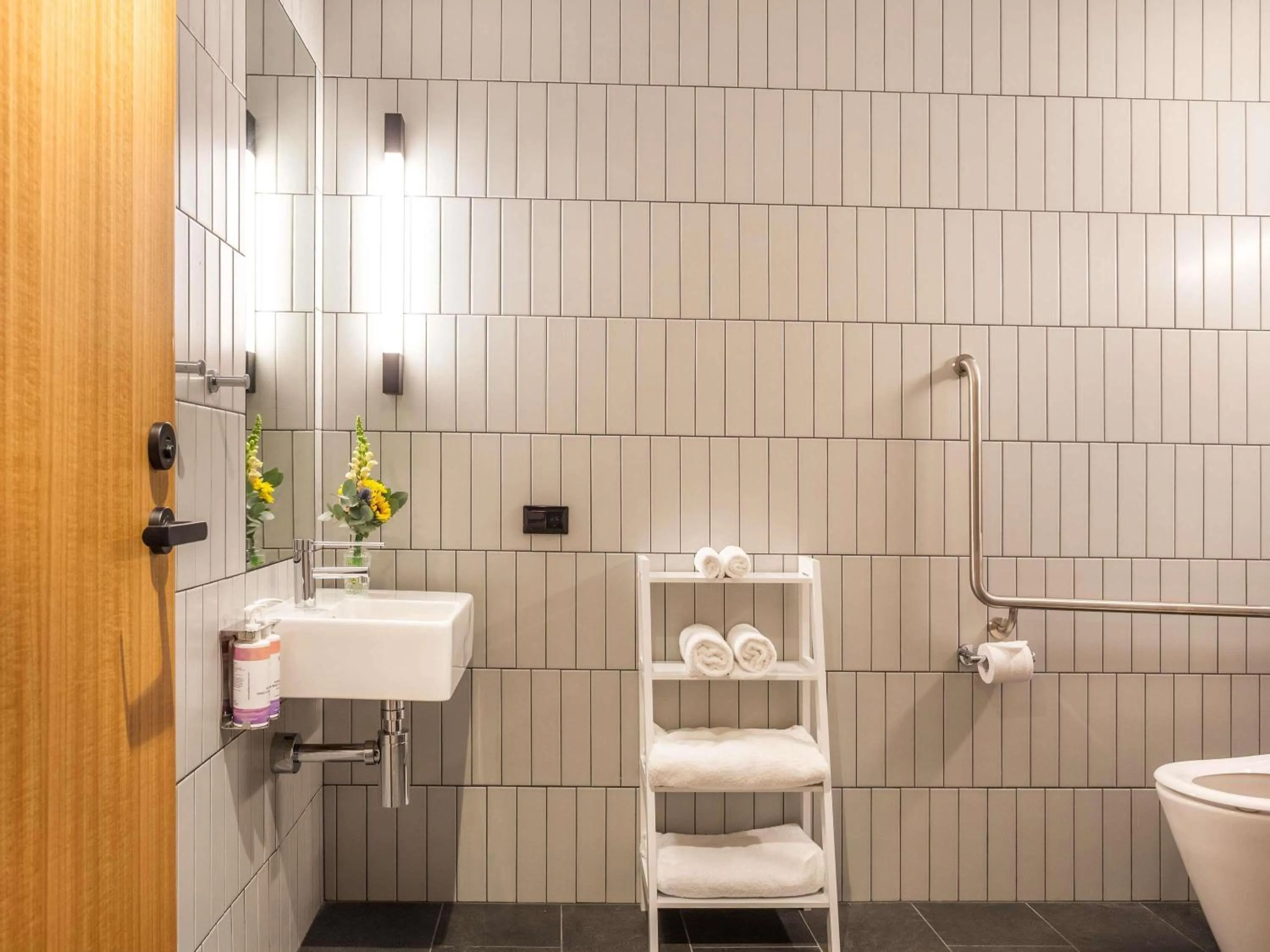 Bedroom in Mövenpick Hotel Hobart