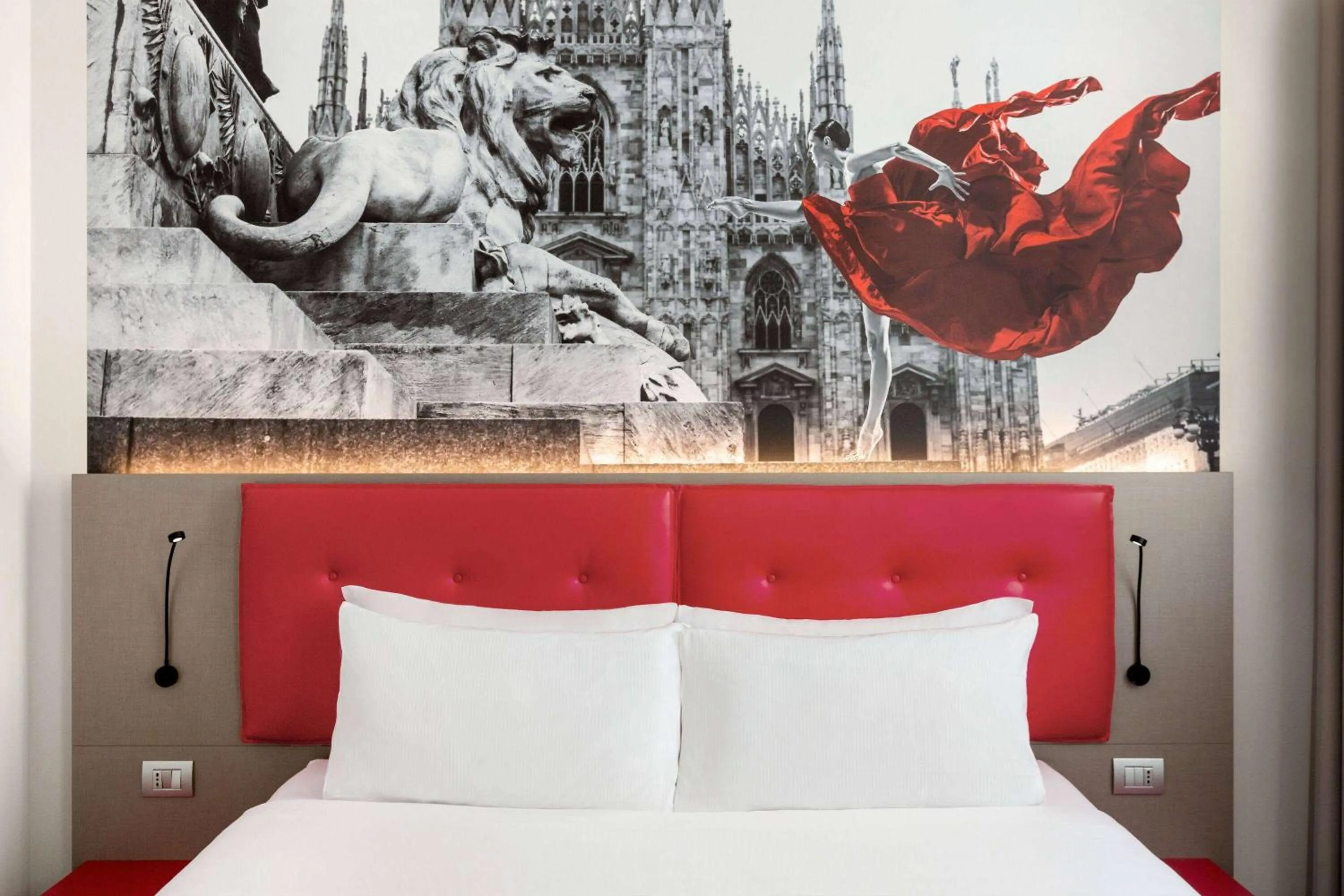 Photo of the whole room, Bed in Amedia Hotel Milan, Trademark Collection by Wyndham