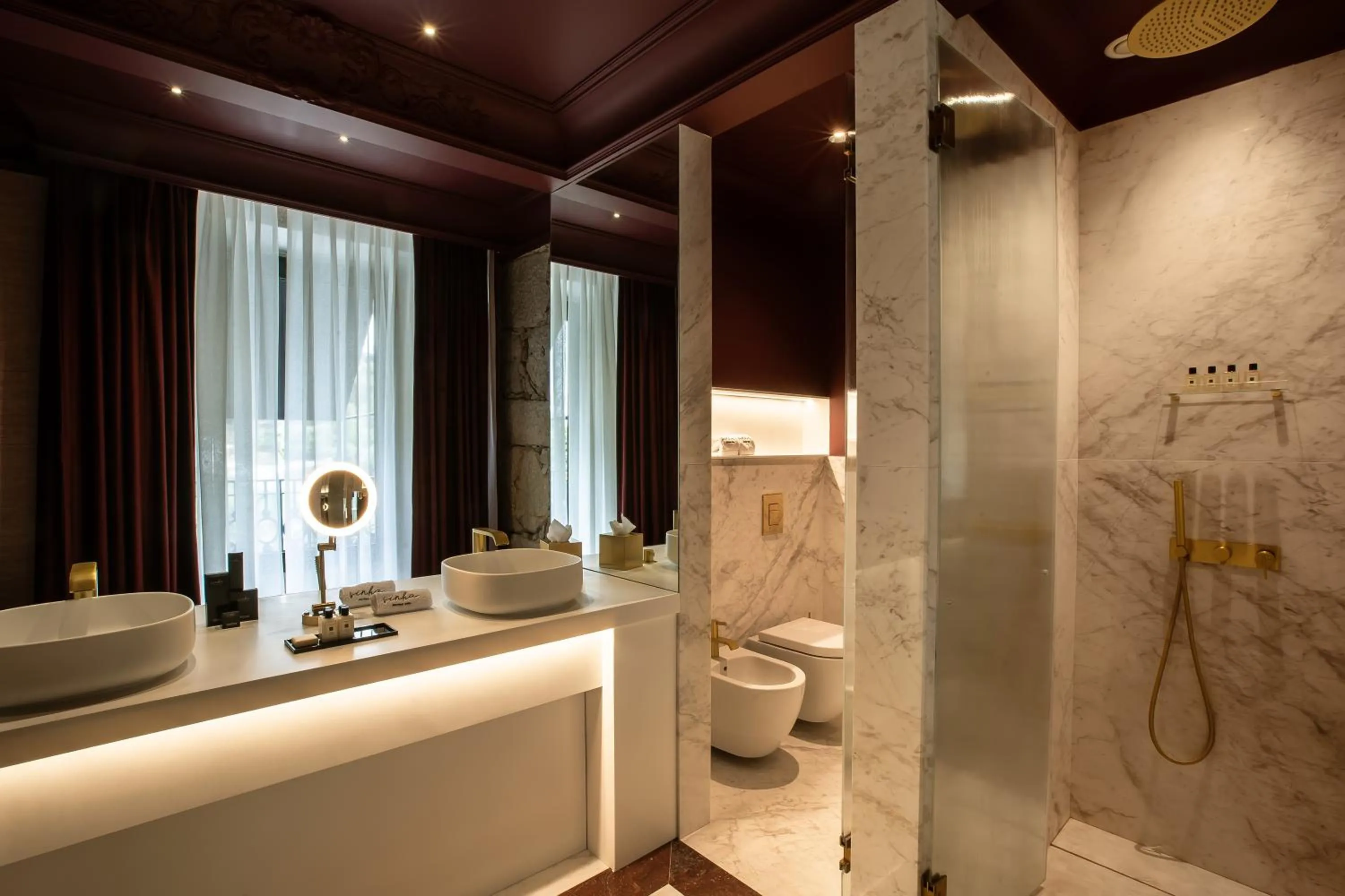 Shower in Vinha Boutique Hotel - The Leading Hotels of the World