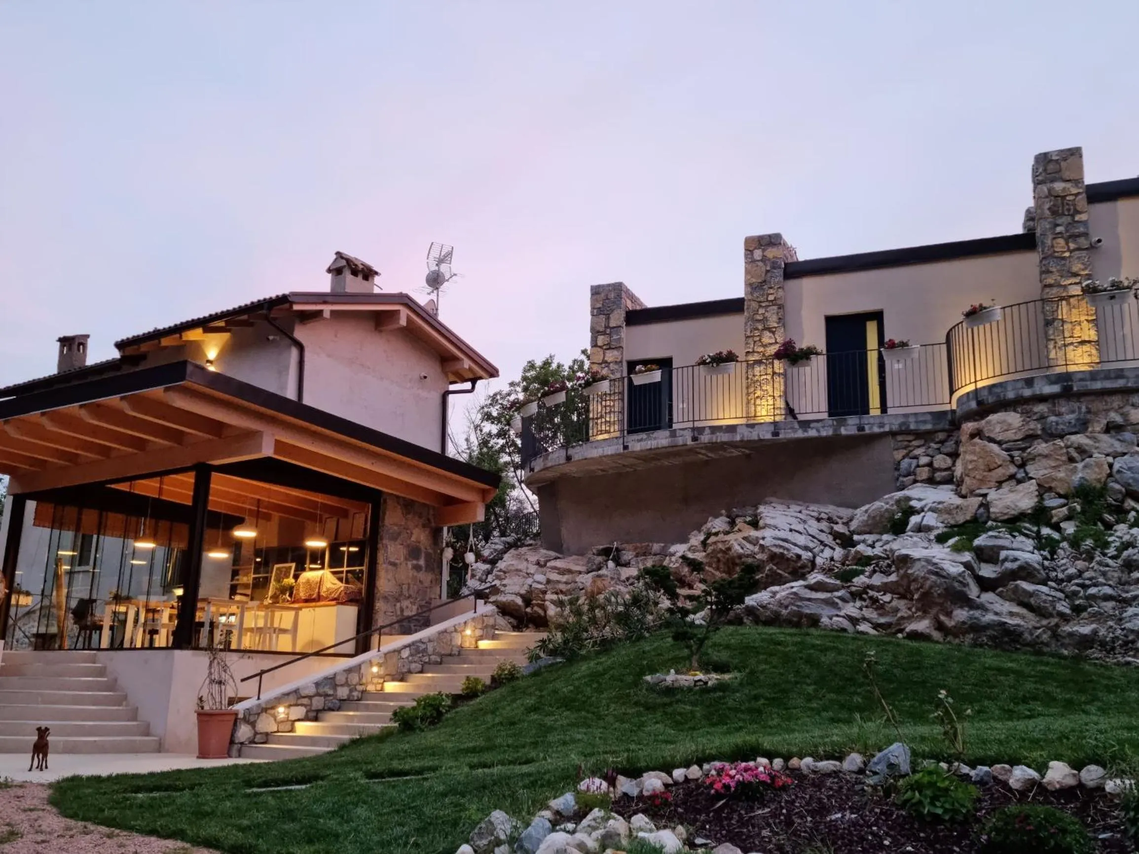 Property building in Elle Ecoholiday