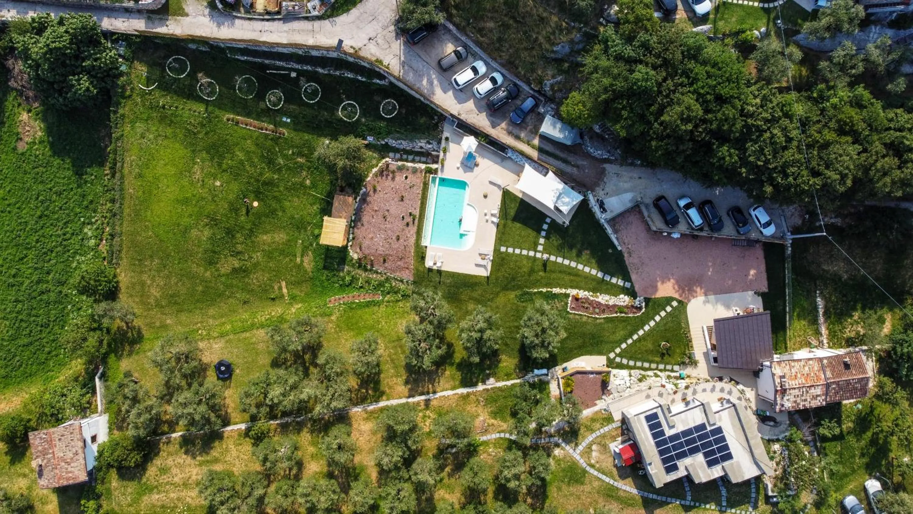 Bird's eye view in Elle Ecoholiday