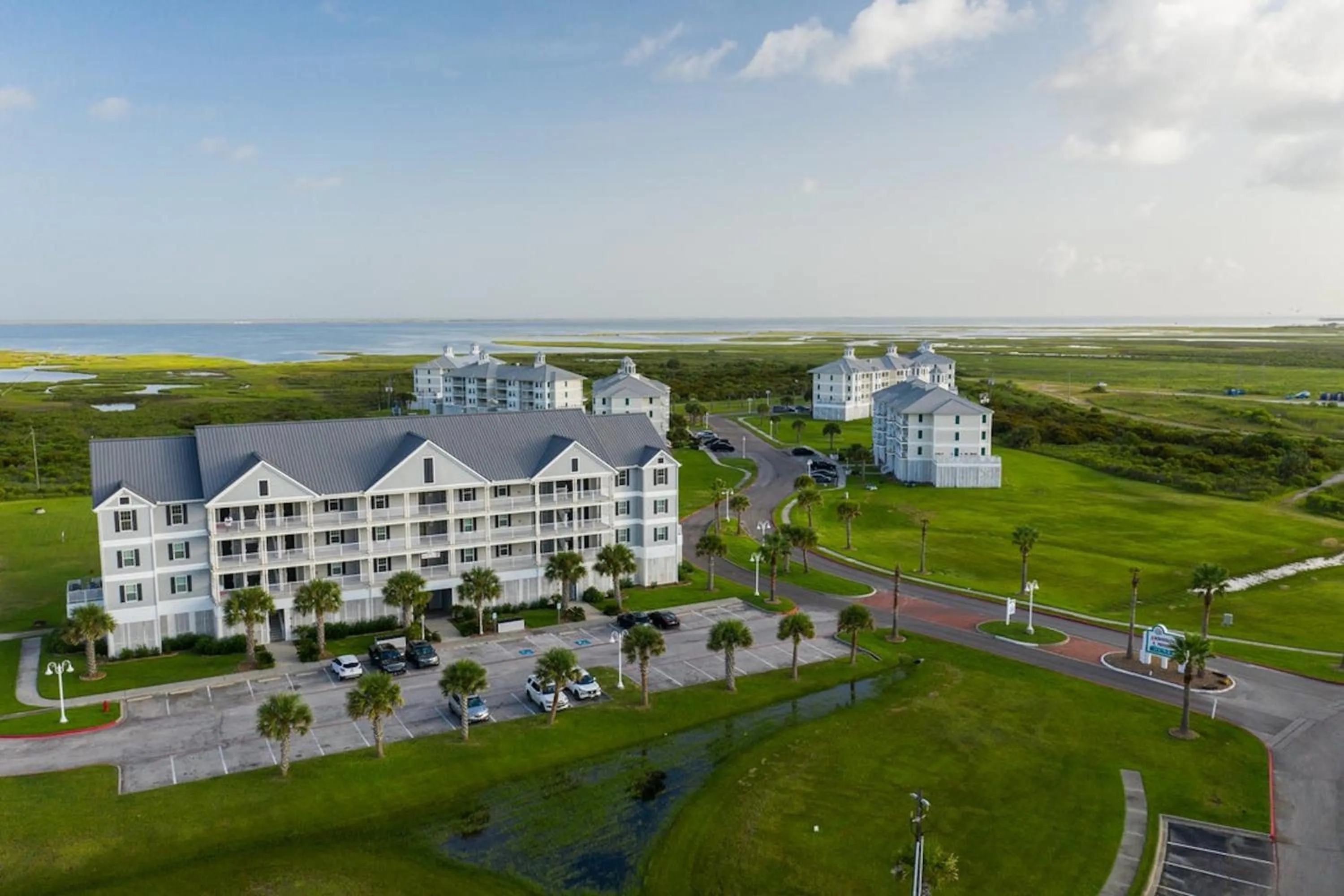 Property building in Holiday Inn Club Vacations Galveston Seaside Resort