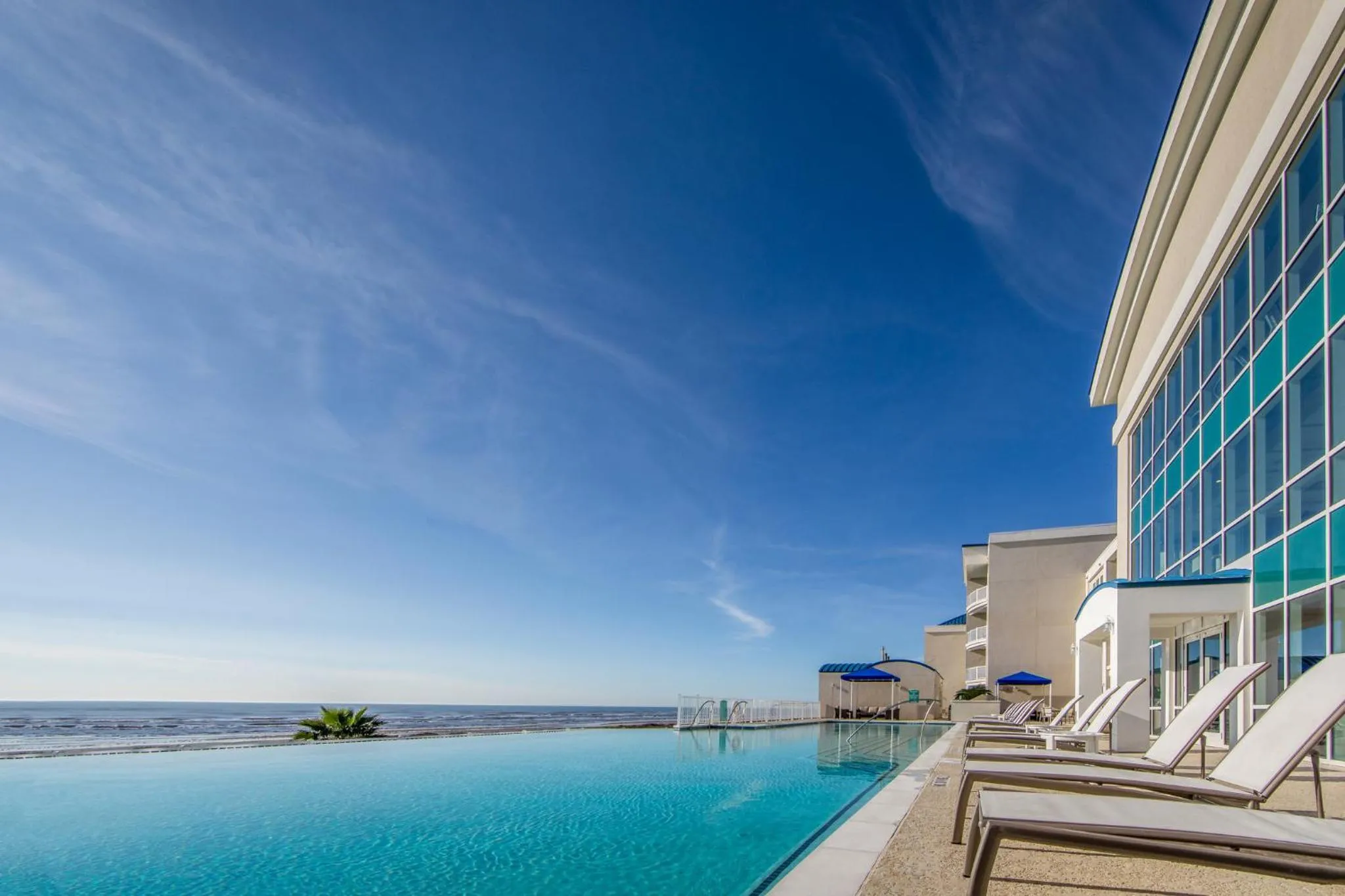 Swimming pool in Holiday Inn Club Vacations Galveston Seaside Resort