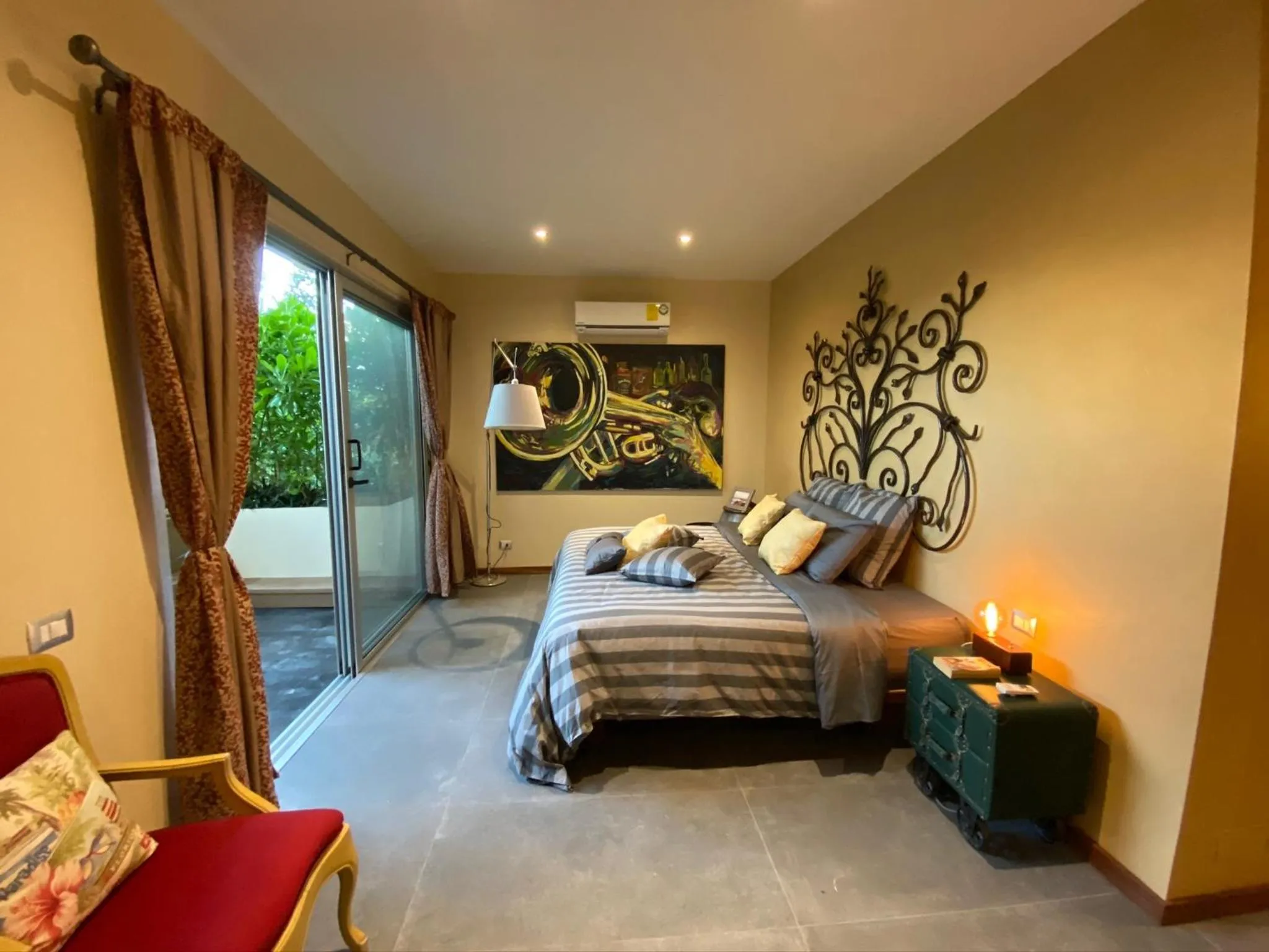 Hot Tub, Bed in Casarte Boutique Hotel