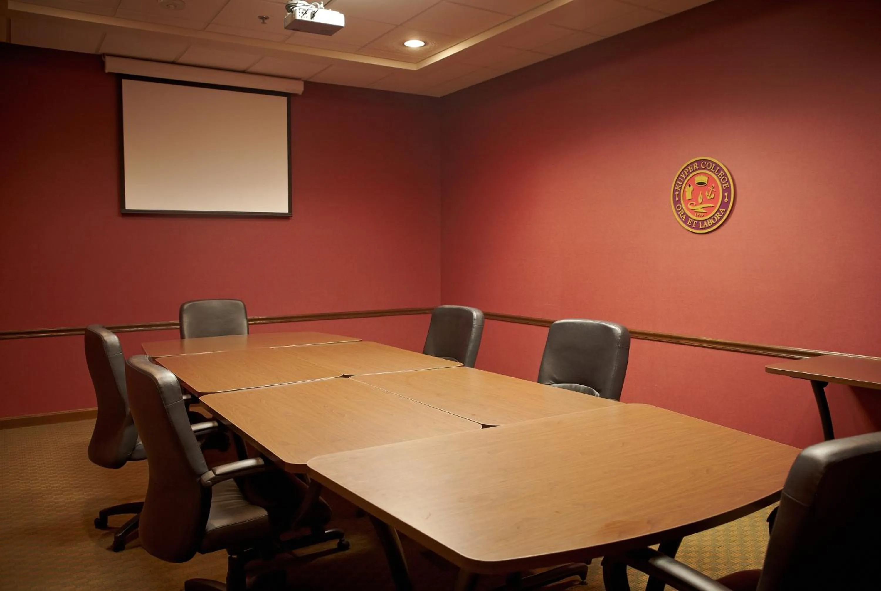 Business facilities in Country Inn & Suites by Radisson, Grand Rapids East, MI