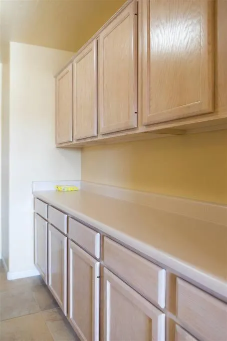 Spacious golf course house with pool heater, spa