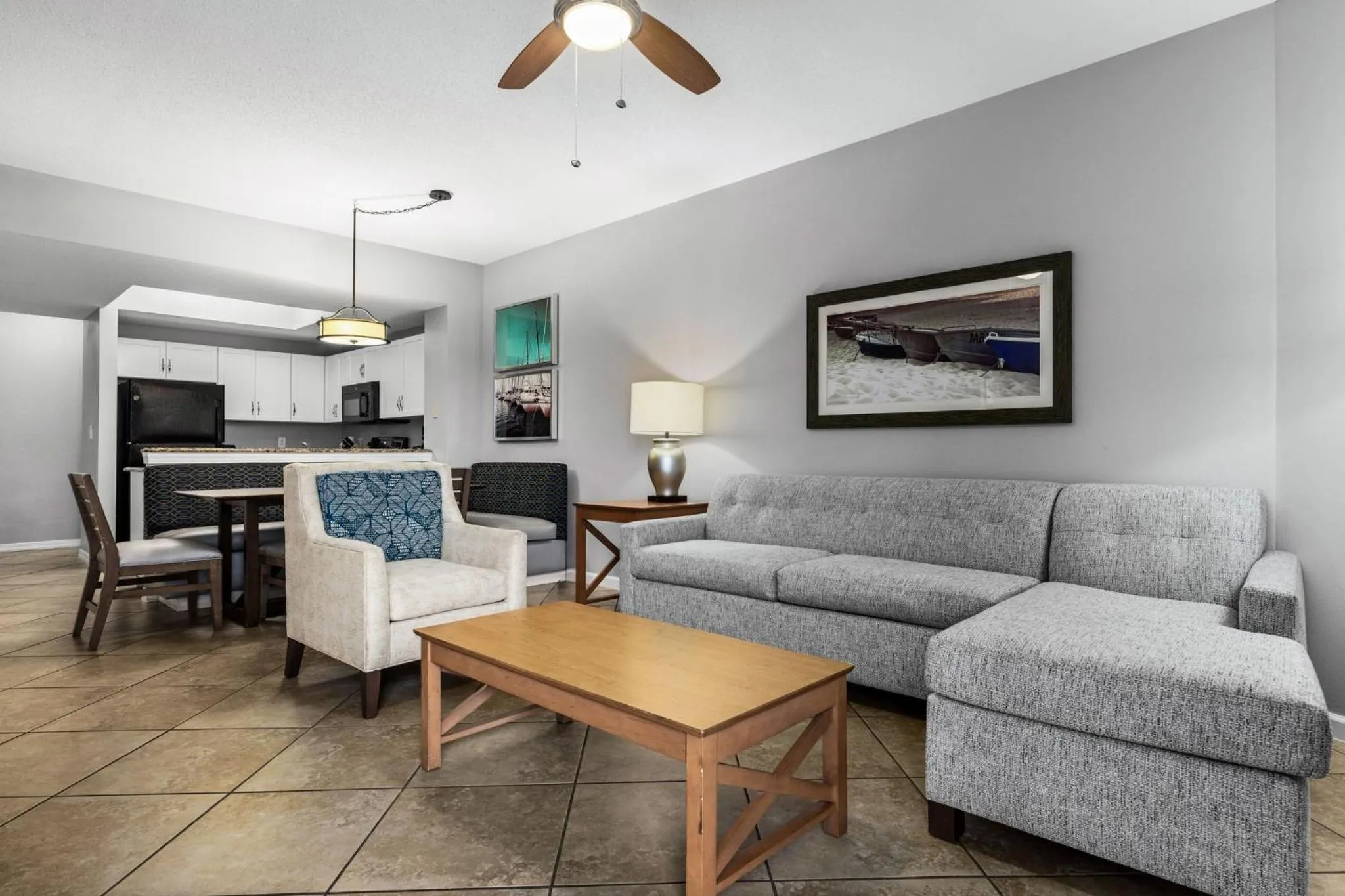 Living room in Club Wyndham at Majestic Sun