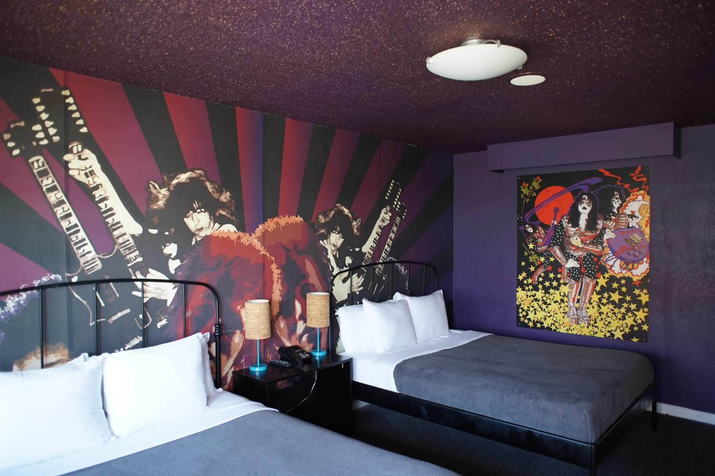 Bedroom in Huntington Surf Inn