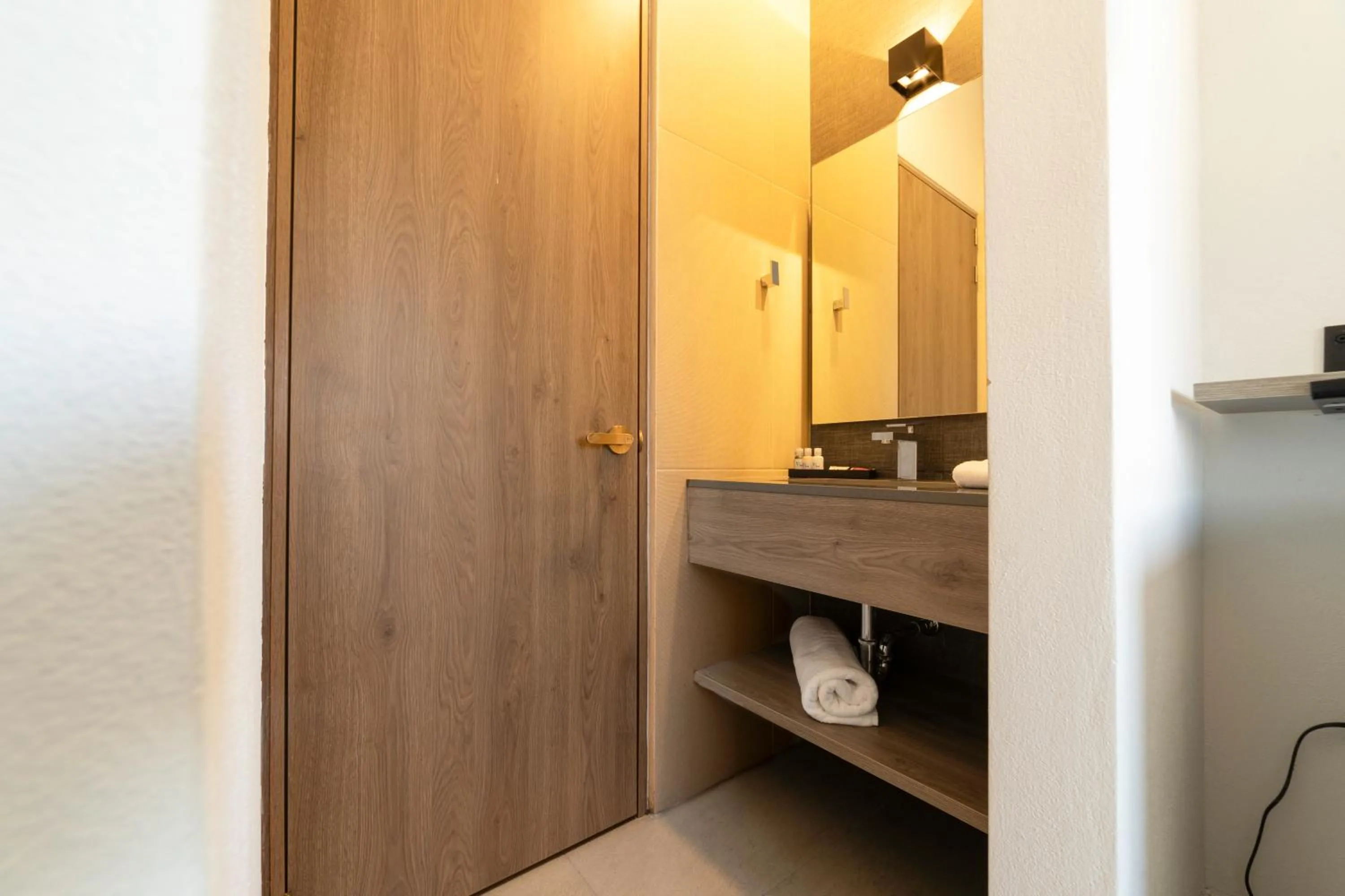 Bathroom in TH HOTEL & VIVIENDA