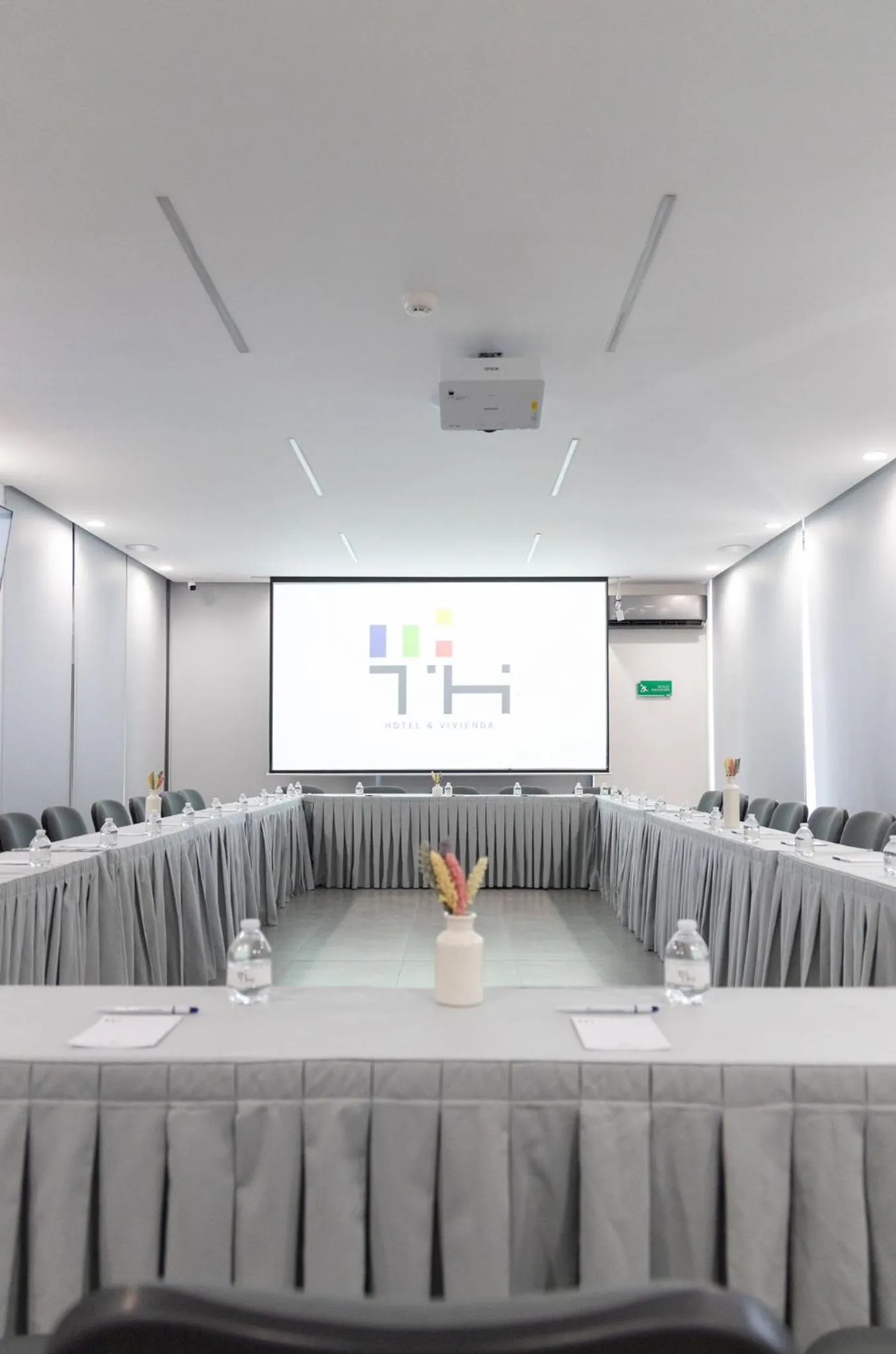 Meeting/conference room in TH HOTEL & VIVIENDA