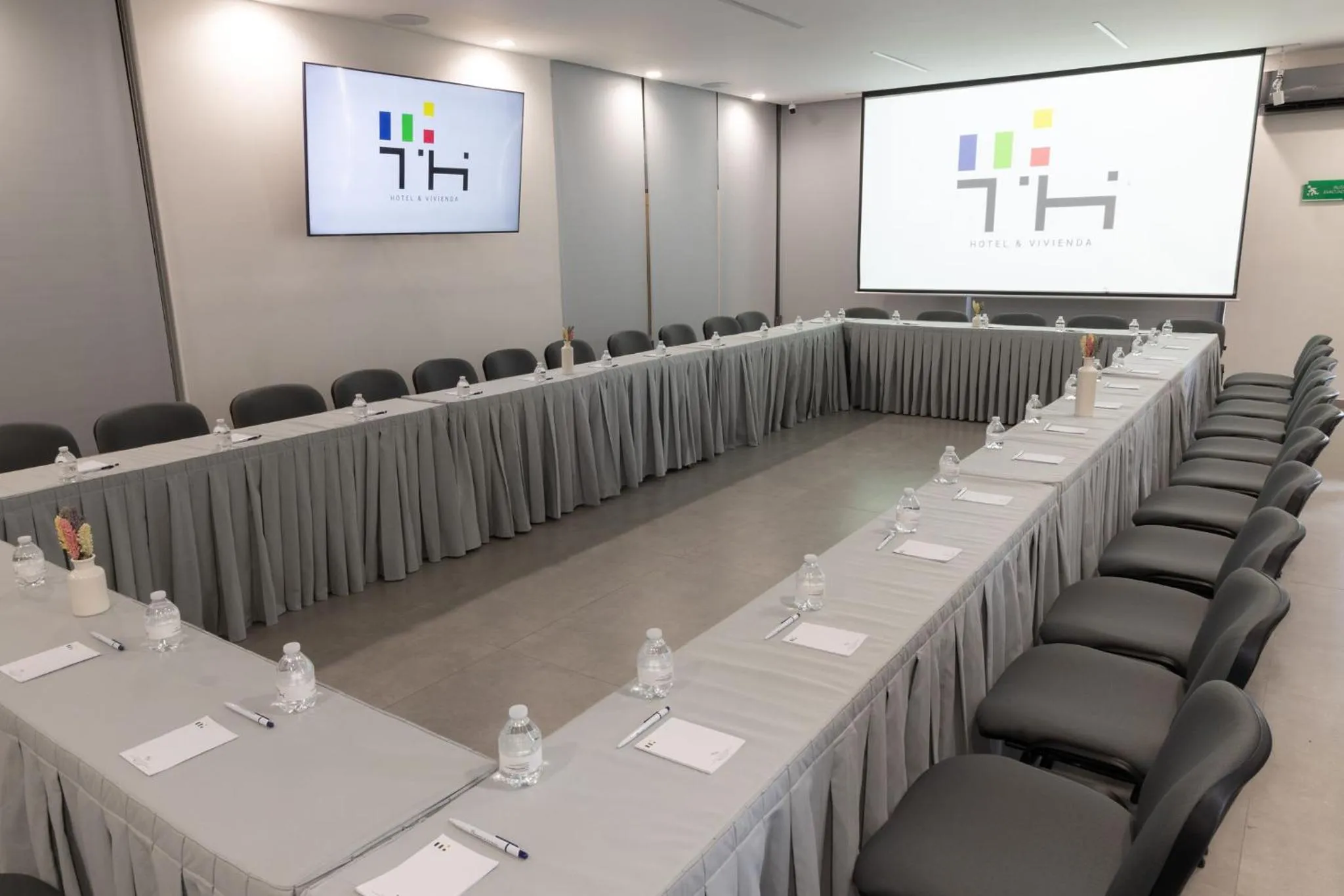 Meeting/conference room in TH HOTEL & VIVIENDA