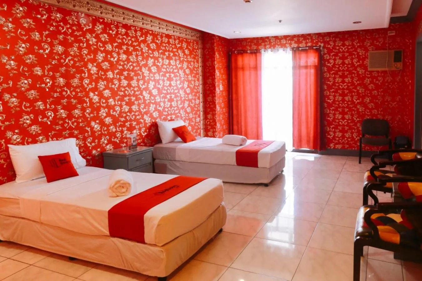 Bed in RedDoorz Plus @ Castle Chateau Iloilo