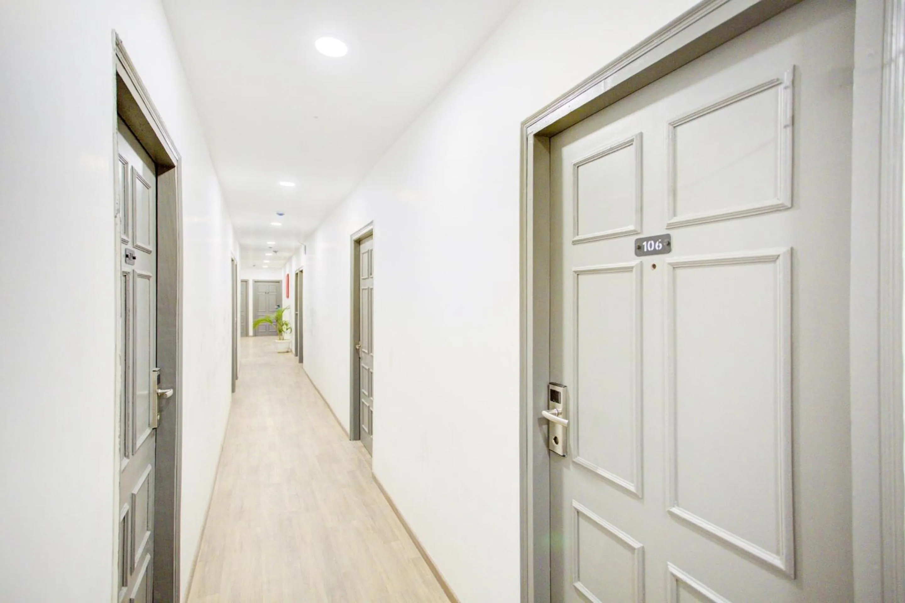 Lobby or reception in Super Townhouse Townhouse Atal Chowk Indirapuram Ghaziabad