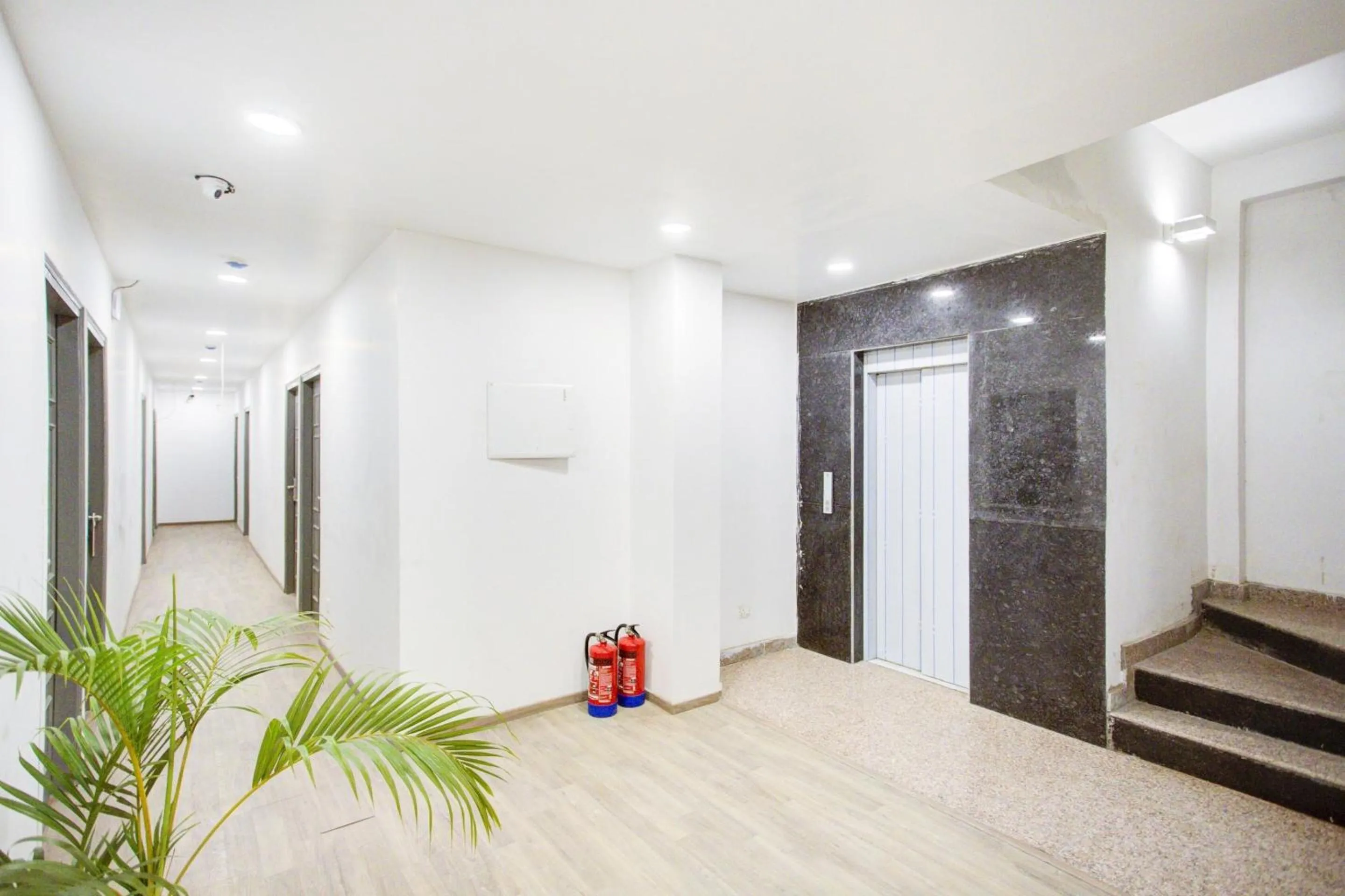 Lobby or reception in Super Townhouse Townhouse Atal Chowk Indirapuram Ghaziabad