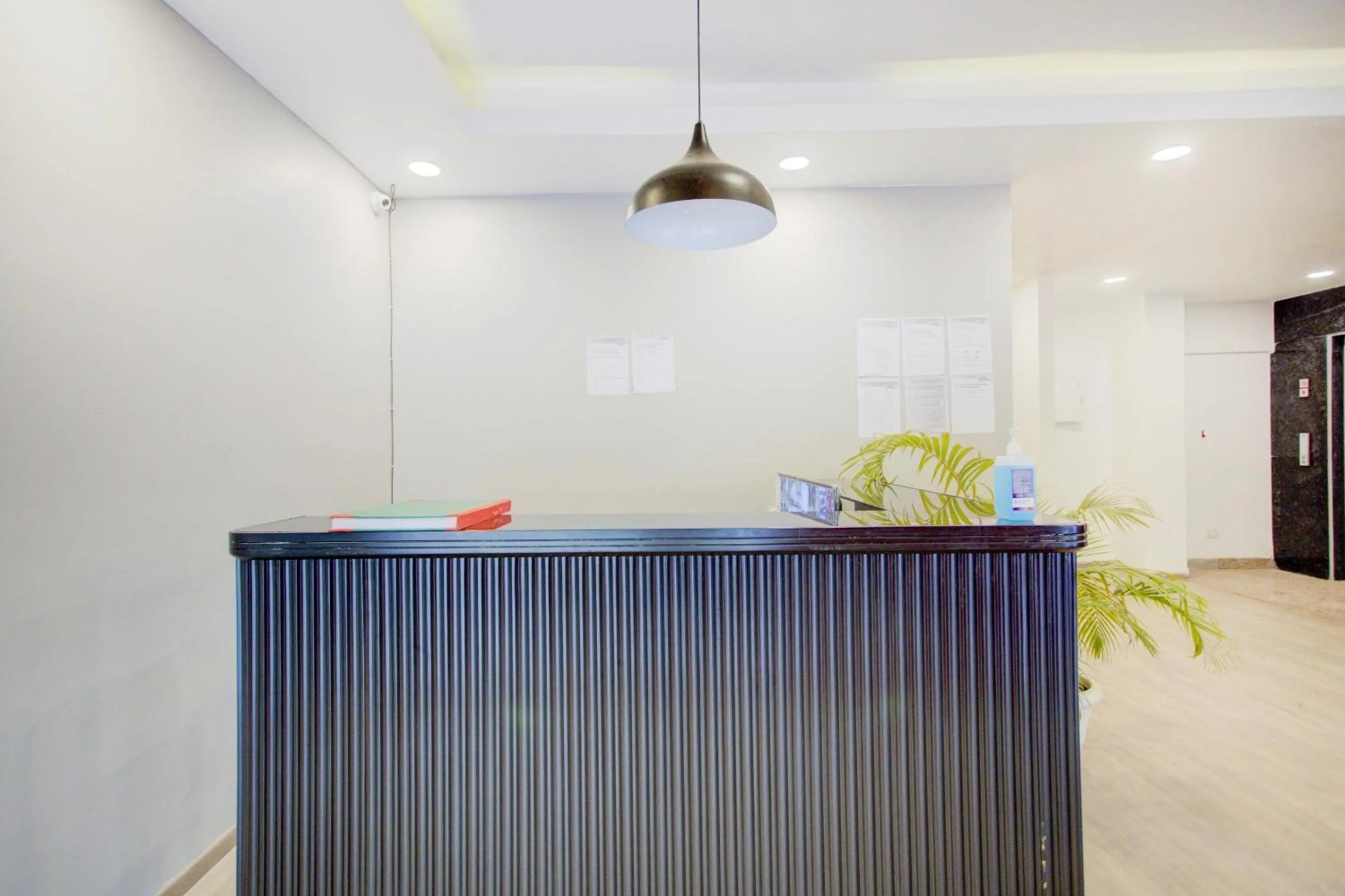 Lobby or reception in Super Townhouse Townhouse Atal Chowk Indirapuram Ghaziabad