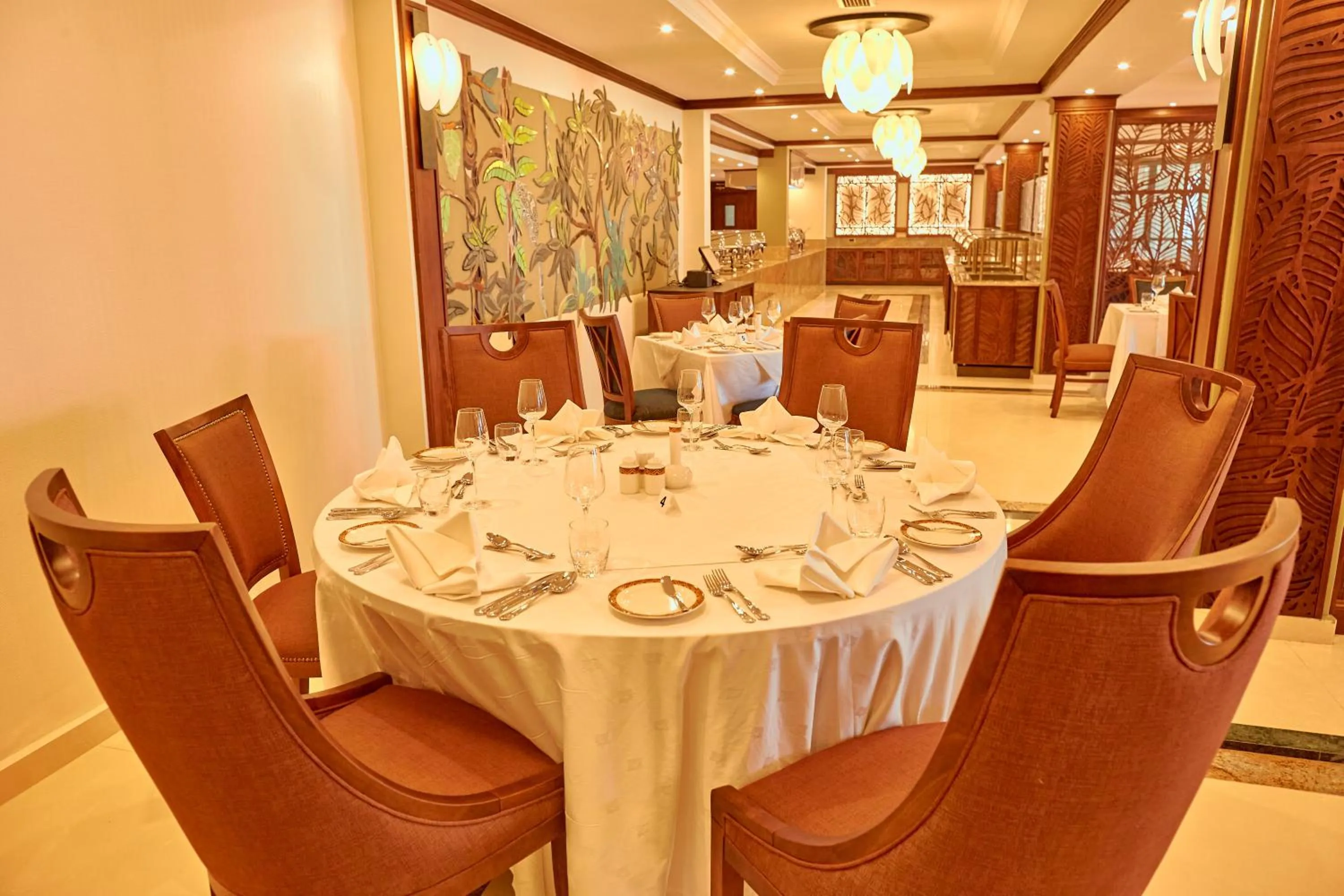 Restaurant/places to eat in Goma Serena Hotel