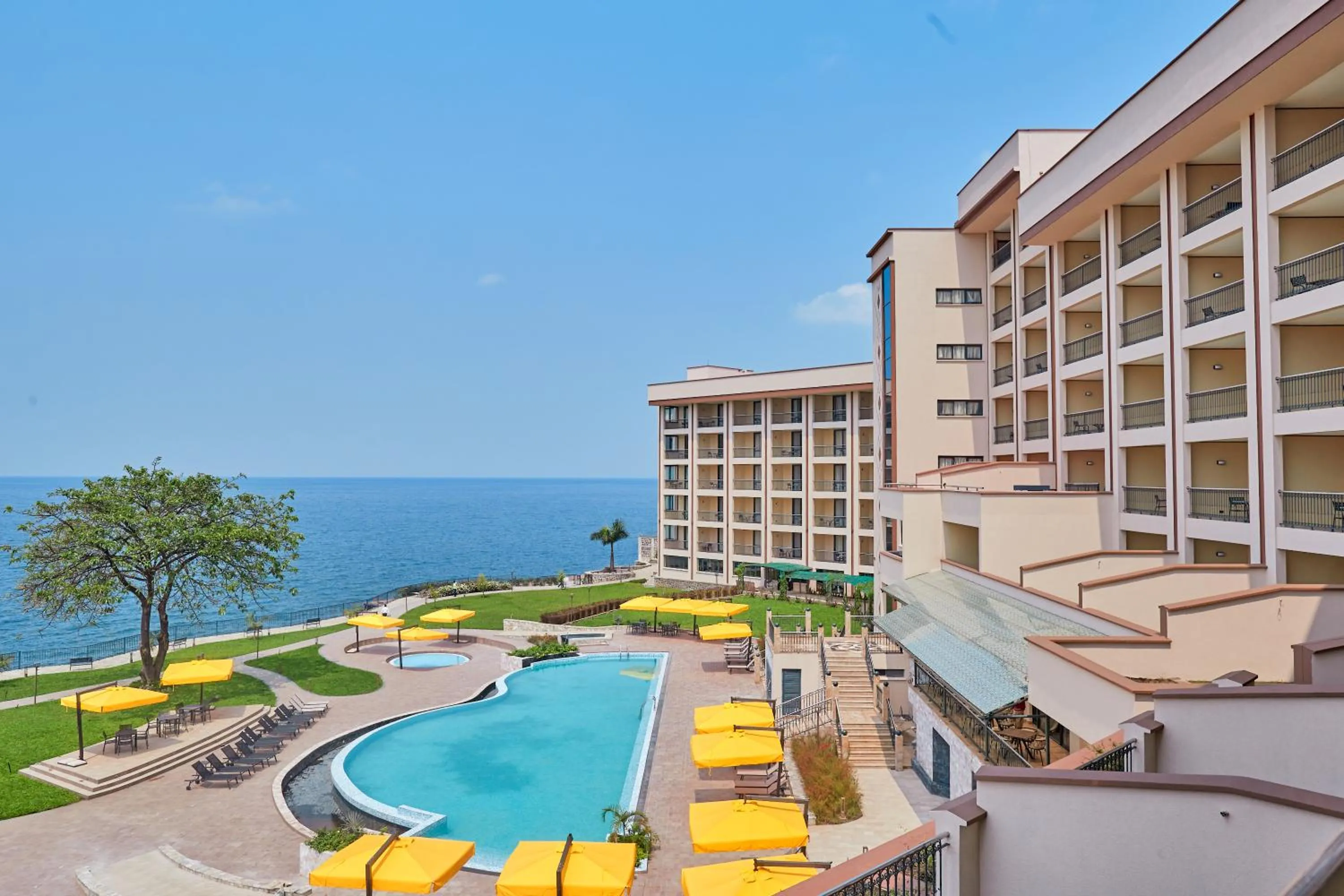 Pool view in Goma Serena Hotel