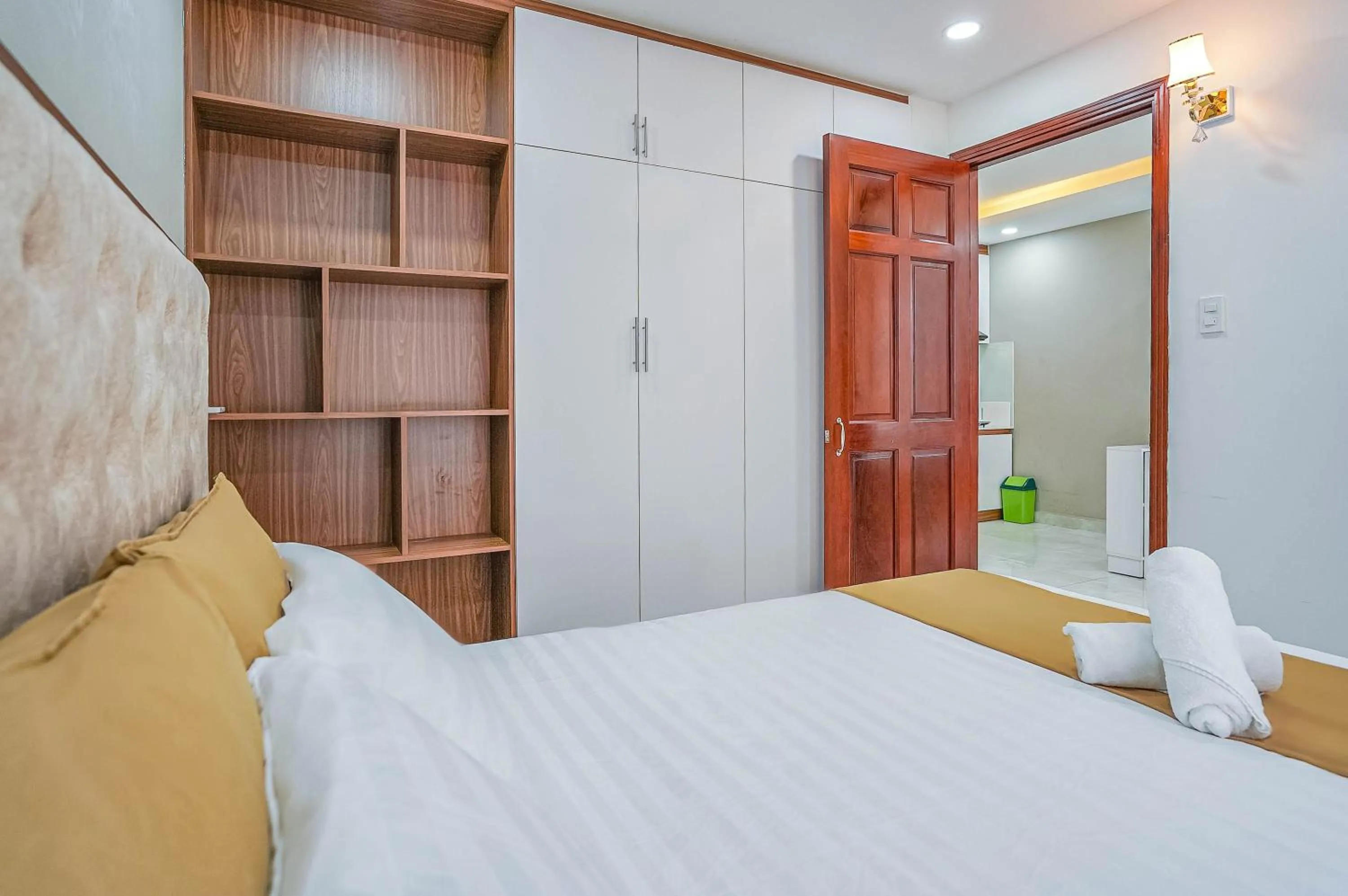 Bed in Spring Hill Apartment -The High Class