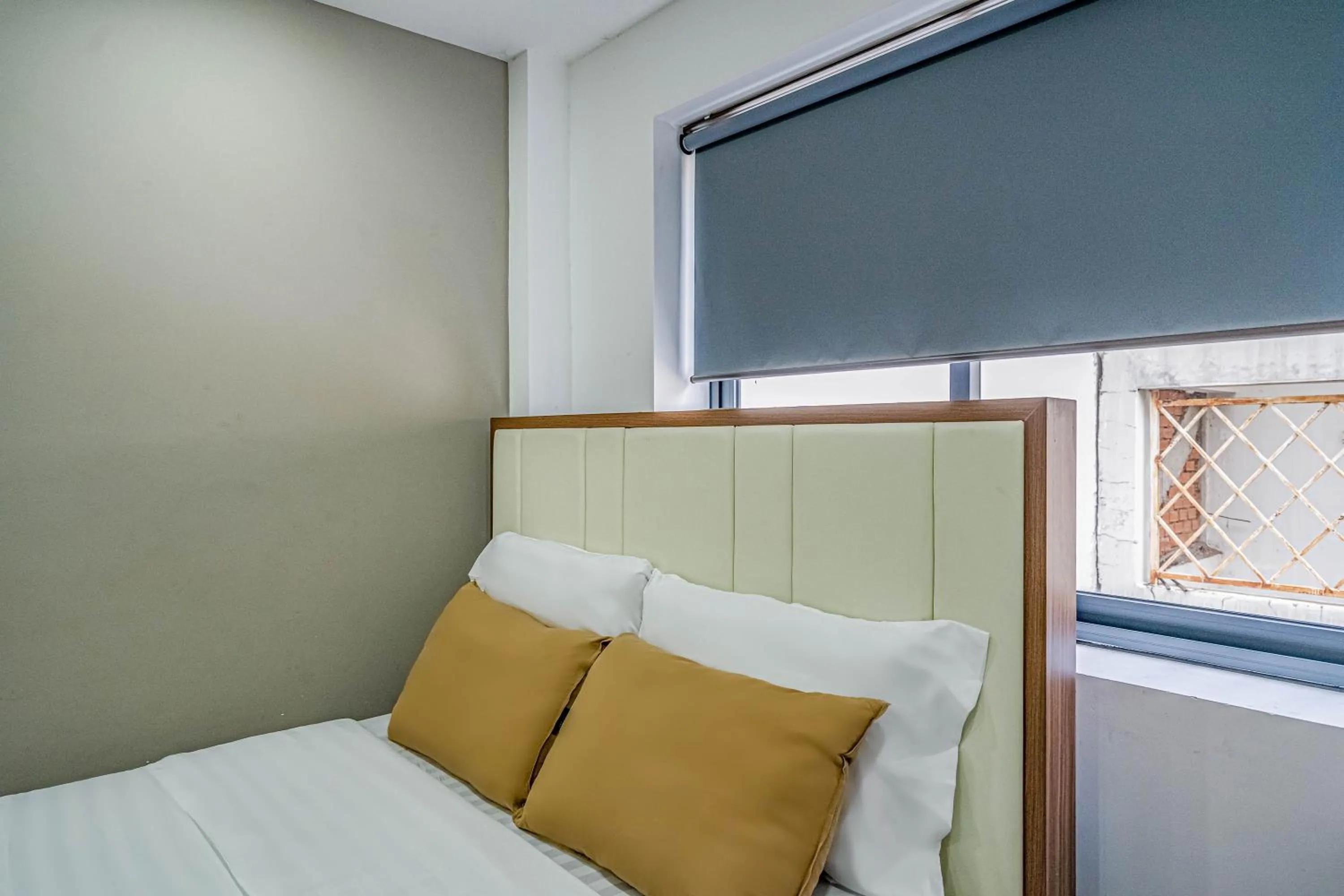 Bed in Spring Hill Apartment -The High Class