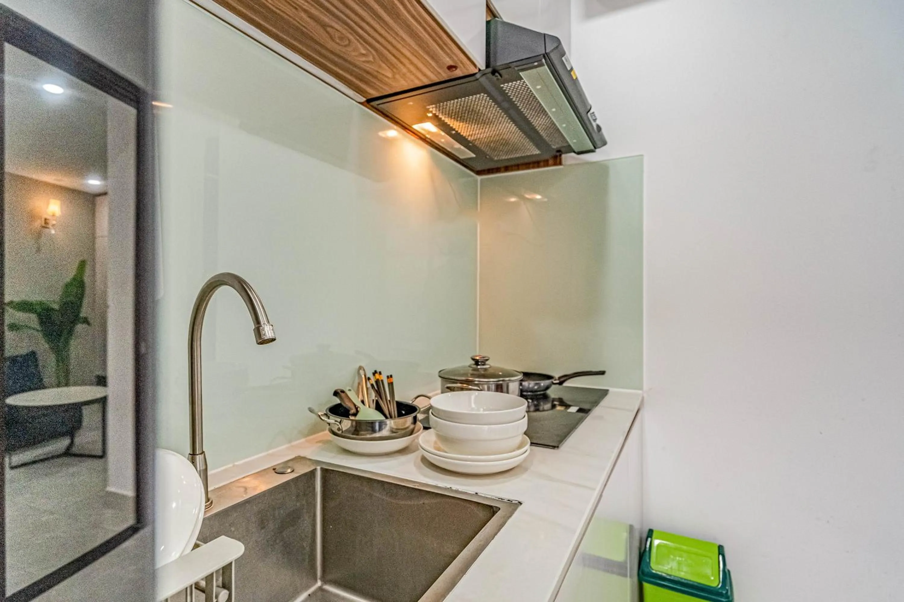 Kitchen or kitchenette in Spring Hill Apartment -The High Class