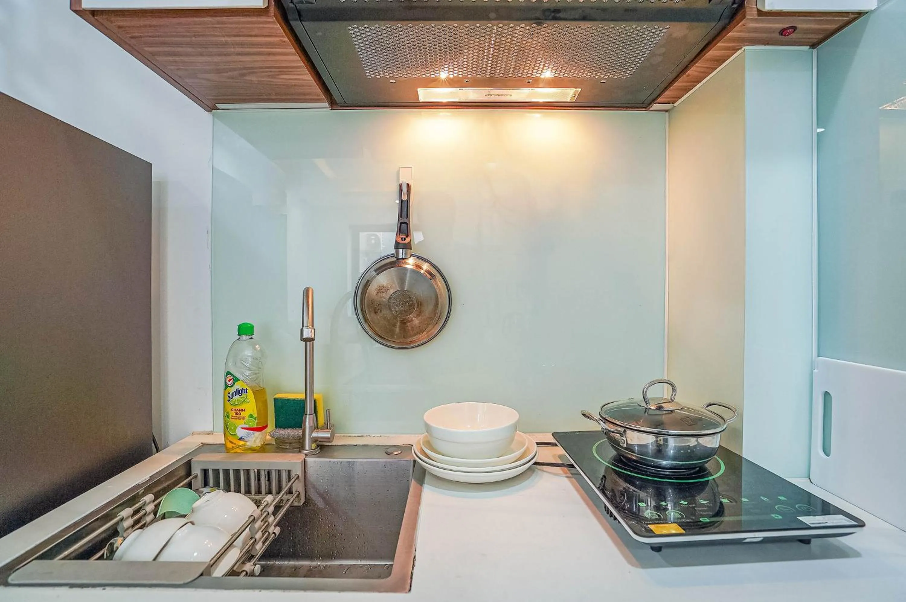 Kitchen or kitchenette in Spring Hill Apartment -The High Class