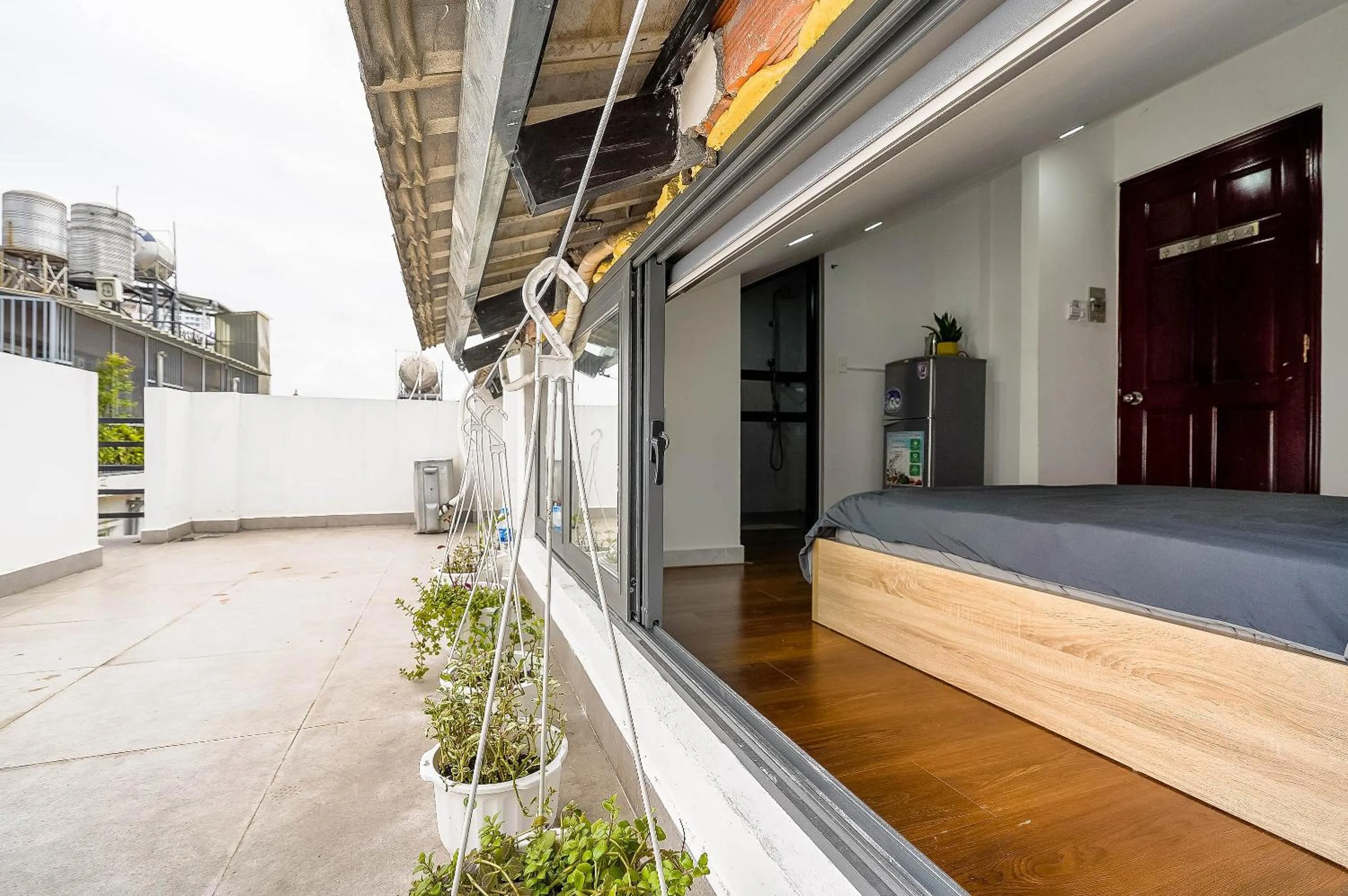 Property building in Spring Hill Apartment -The High Class